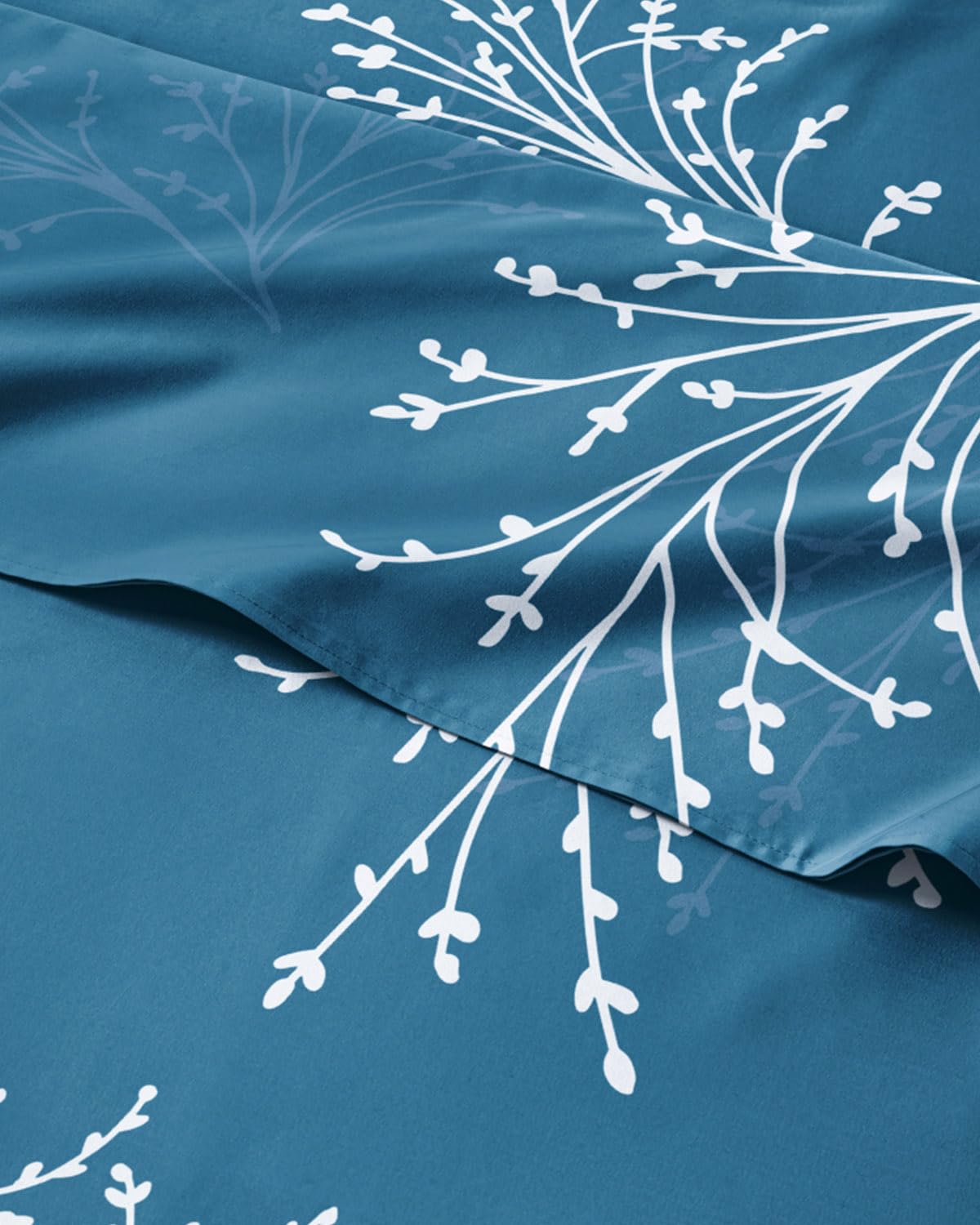 Floral Sheets - Blue & White Floral Bed Sheet Set - 1 Flat, 1 Fitted & 2 Pillowcases w/ Deep Pockets - Wrinkle & Fade Free - Boho Botanical Bedding - Ultra-Soft, Breathable & Cooling - King Size Set