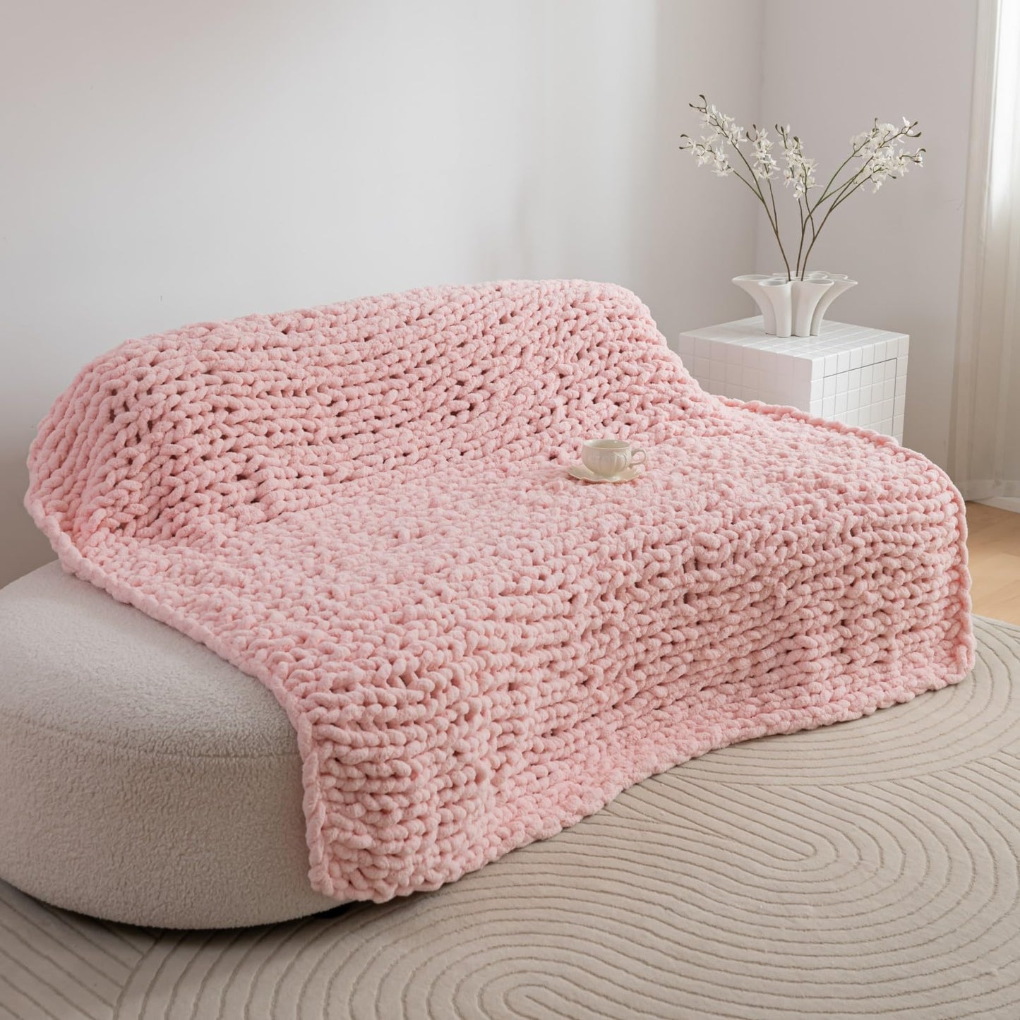 RIWASURNA Chunky Knit Blanket Throw 51"×63" Knitted Throw Blankets for Couch Bed Fluffy Soft Blanket with Jumbo Chenille Yarn Thick 100% Handmade(Pink)