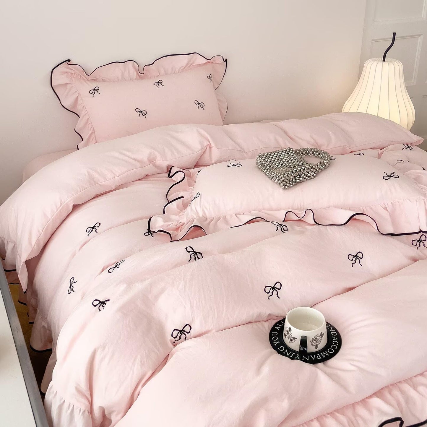 AMZTOP Cute Pink Duvet Cover Set Queen Size 3 Pcs with Bow,1 Duvet Cover with 2 Pillowcases,Washed Coquette Queen Bedding Set for Teen Girls,Zipper Ruffles Quilt Covers 90"×90"