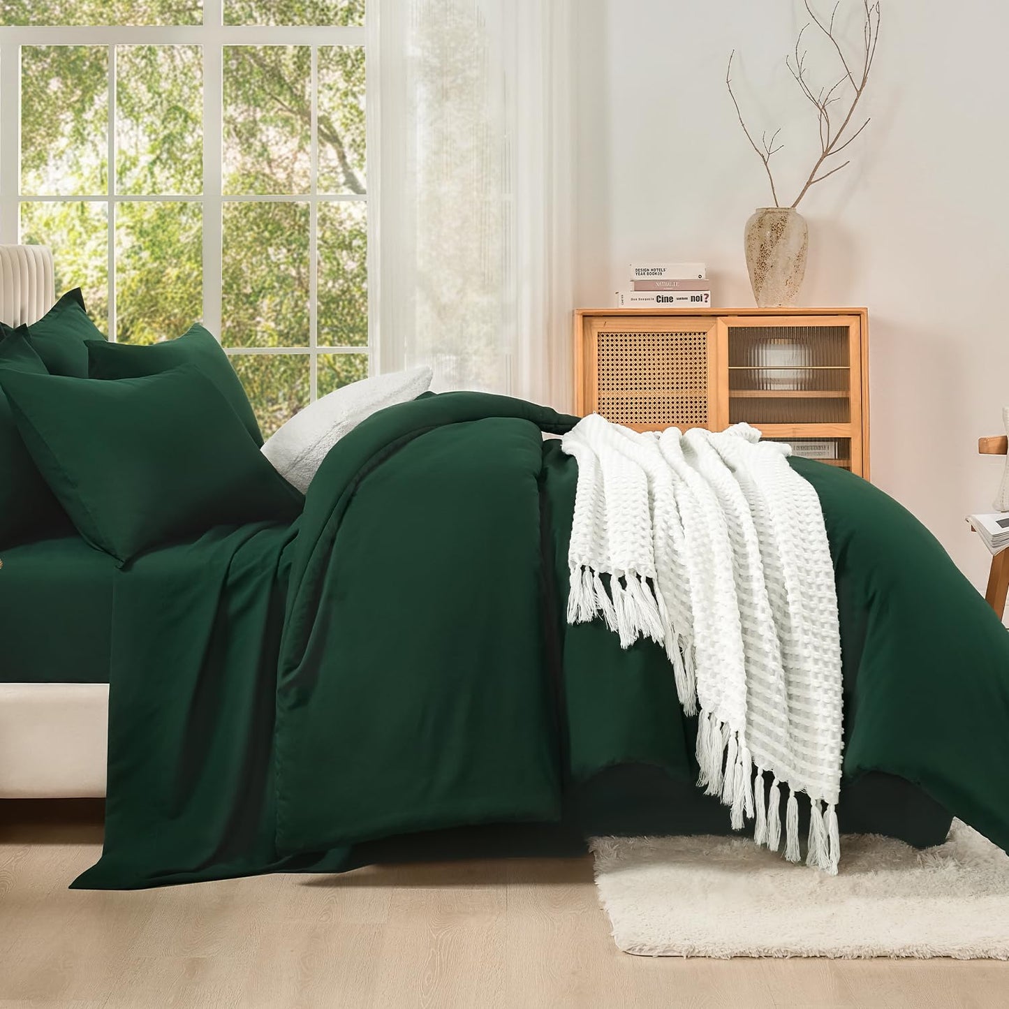 Litanika Queen Comforter Set Dark Emerald Green - 7 Pieces Bed in a Bag Queen Bedding Comforter Sets, Solid Lightweight Bed Set with Comforter, Sheets, Pillowcases & Shams