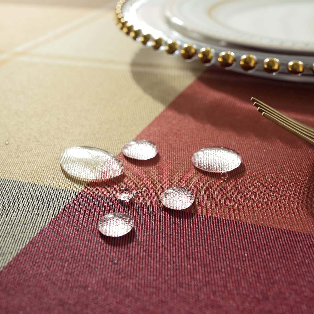Rectangle Tablecloth 52 x 70 Inch Checkered Table Cloths Spillproof Anti-Shrink Soft and Wrinkle Resistant Decorative Fabric Table Cover for Kitchen Dinning Tabletop Outdoor(Rectangle/Oblong,Red)