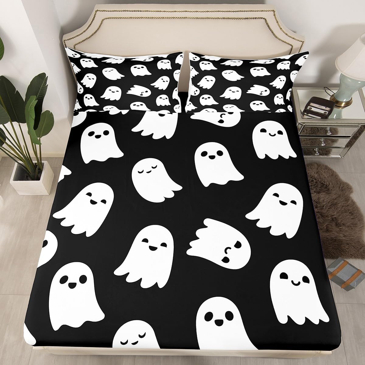 Lovely Black White Fitted Sheet Queen Size Halloween Theme Bedding Sheet Set,Cute Cartoon Ghost Bed Cover Ultra Soft Breathable Bedding 3 Pcs