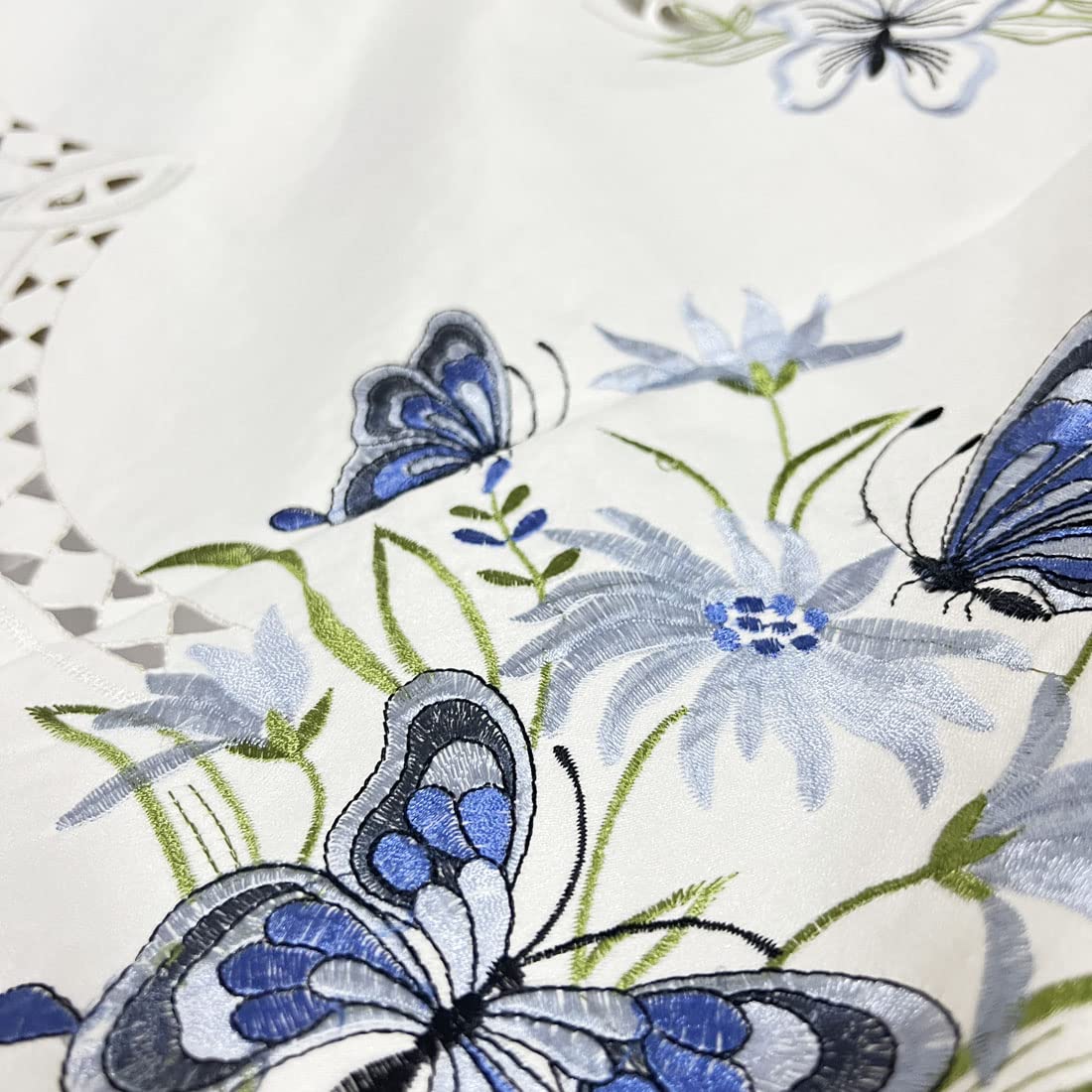 LeLehome 33 Inch Embroidery Square Tablecloth, Blue Butterfly Beige Vintage Classic Lace Floral Dining Small Table Cloth Cover
