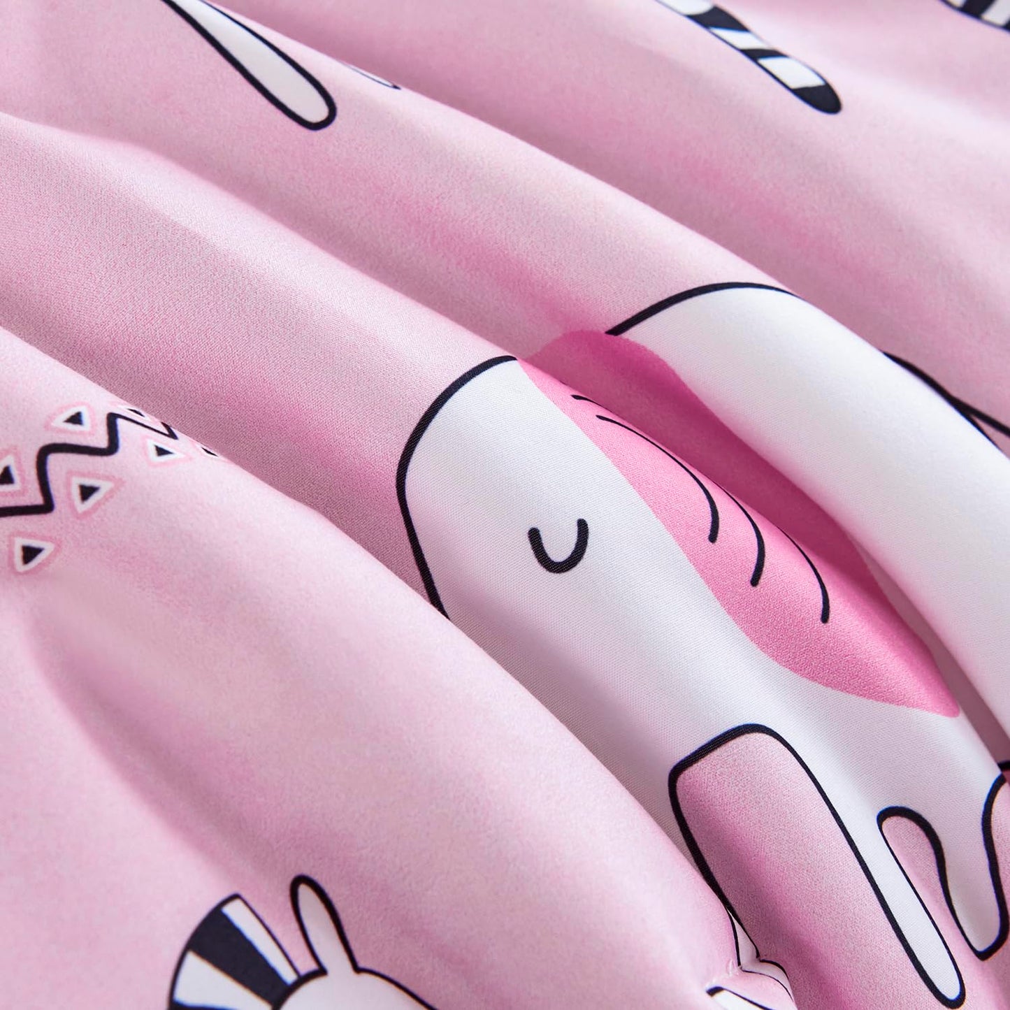 URBONUR 4-Piece Toddler Bedding Set - Ultra Soft Cartoon Pink Zoo Animals Girls Toddler Comforter Set - Include Comforter, Flat Sheet, Fitted Sheet and Reversible Pillowcase, Pink Animal