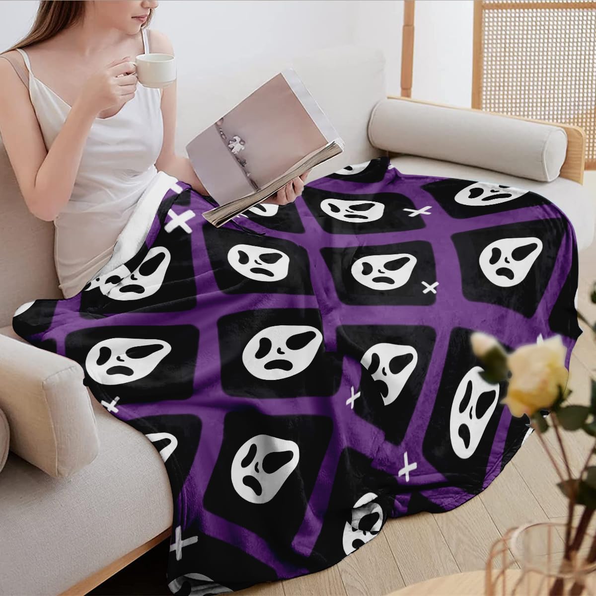 YWZDS Spooky Face Throw Blanket, Purple and Black, Halloween Ghost Blankets Fuzzy Gifts for Sofa Couch Bedroom (30 x 40 inch)