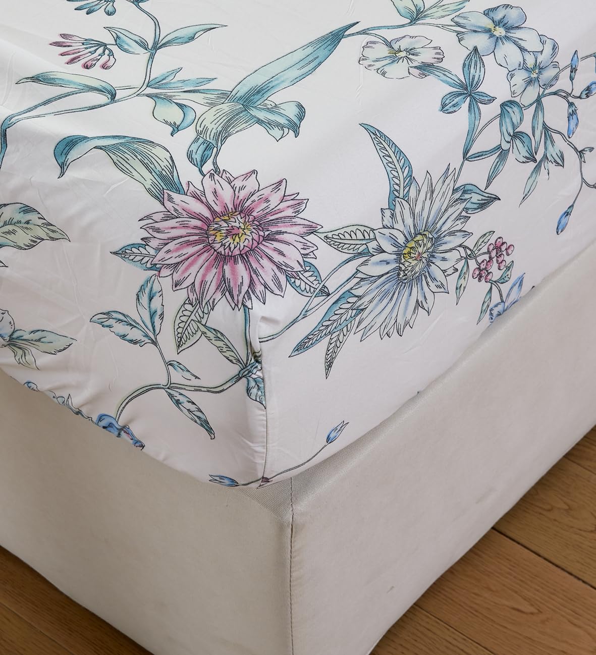 JSD White Blue Floral Printed Sheet Set Full Size, 4 Piece Botanical Microfiber Sheets Extra Deep Pocket