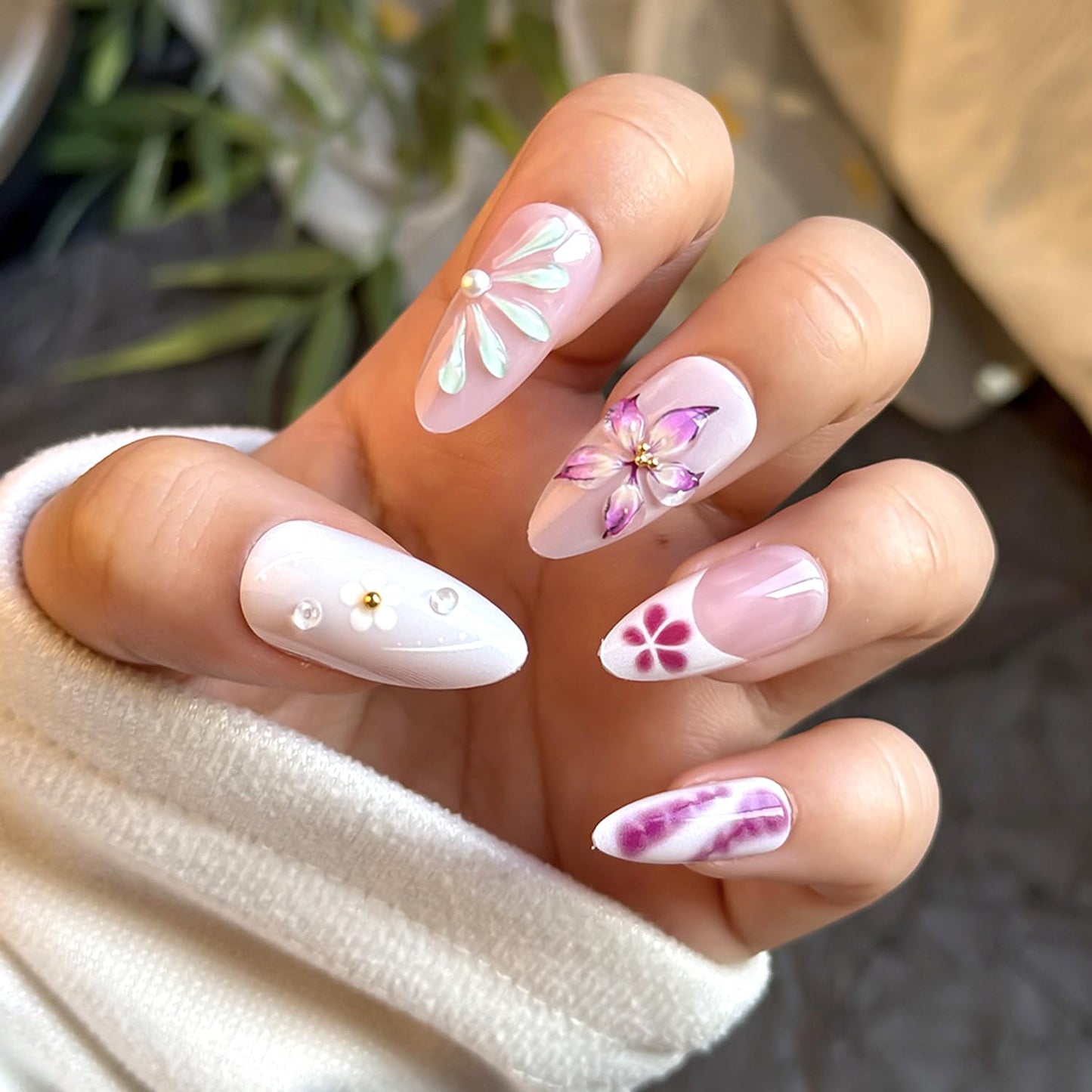 24Pcs Gradient Press on Nails Medium Almond Fake Nails with 3D Carved,Floral & Pearl Designs French Tip Cute Stick on Nails Pink False Nails Spring Summer DIY Nails for Women