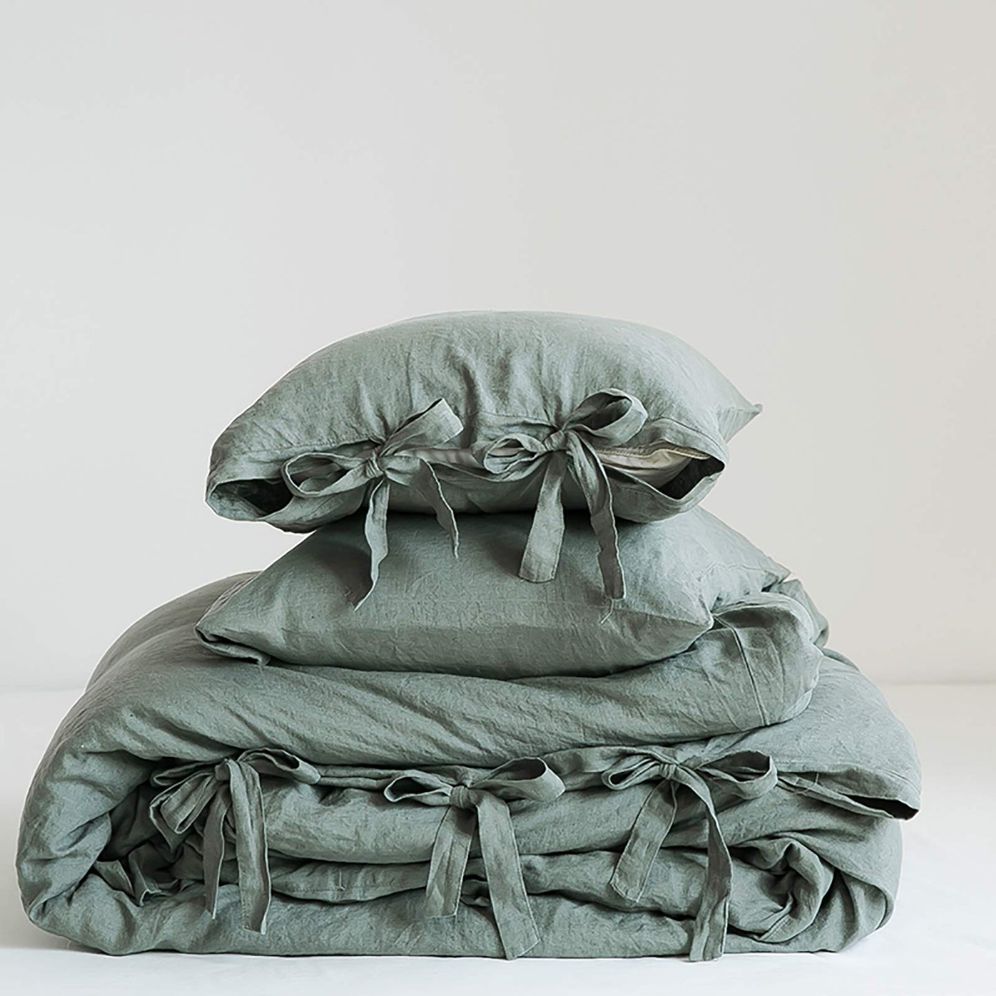 Simple&Opulence 100% Linen Duvet Cover Set, 3 Pieces Belgian Flax Breathable Bedding, King Size 104''x92'' (1 Comforter Cover+2 Pillowshams) with Tie Closure Style,Greyish-Green
