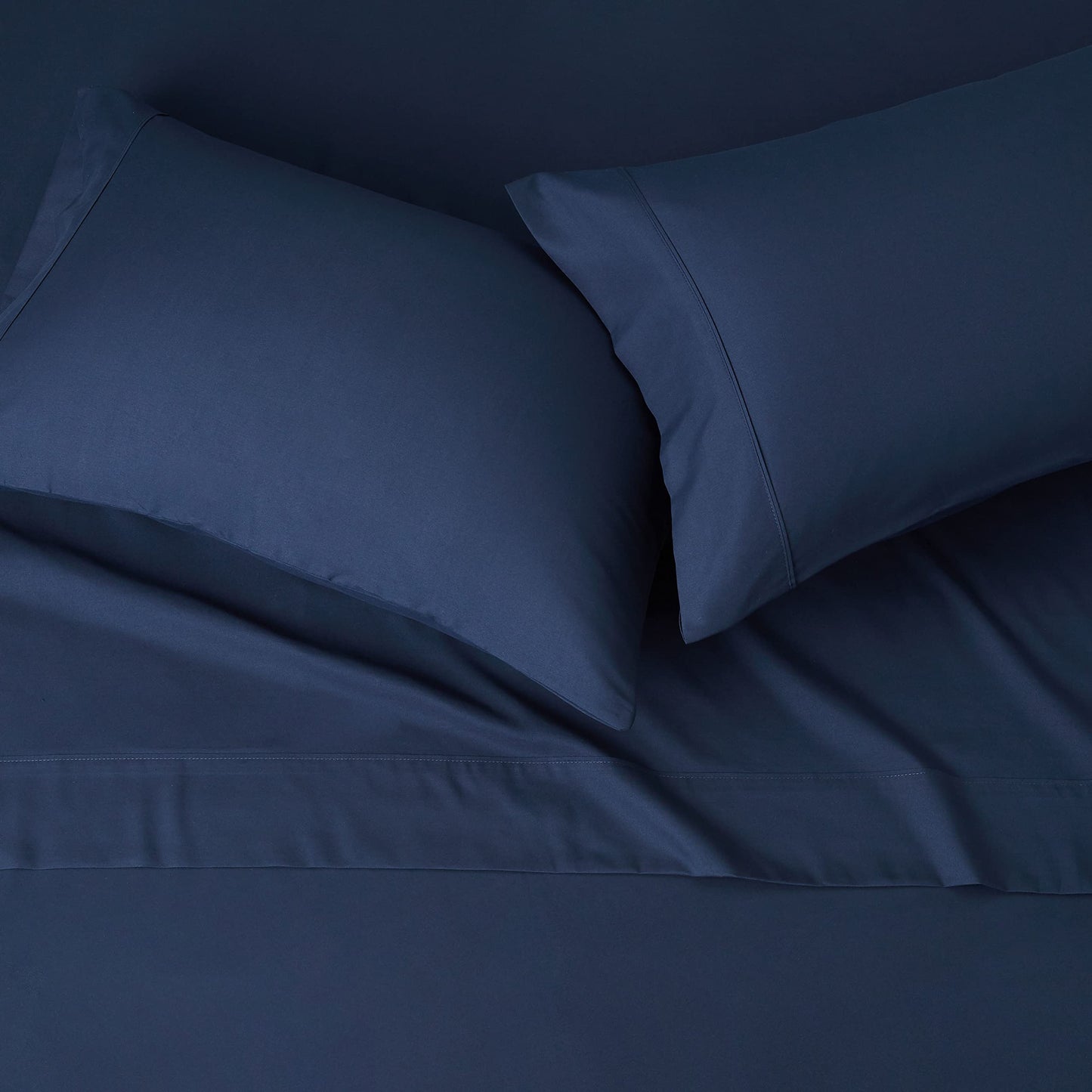 Amazon Basics Lightweight Super Soft Easy Care Breathable Microfiber 4 Piece Bed Sheets Set with 14-Inch Deep Pockets, Full, Navy Blue, Solid