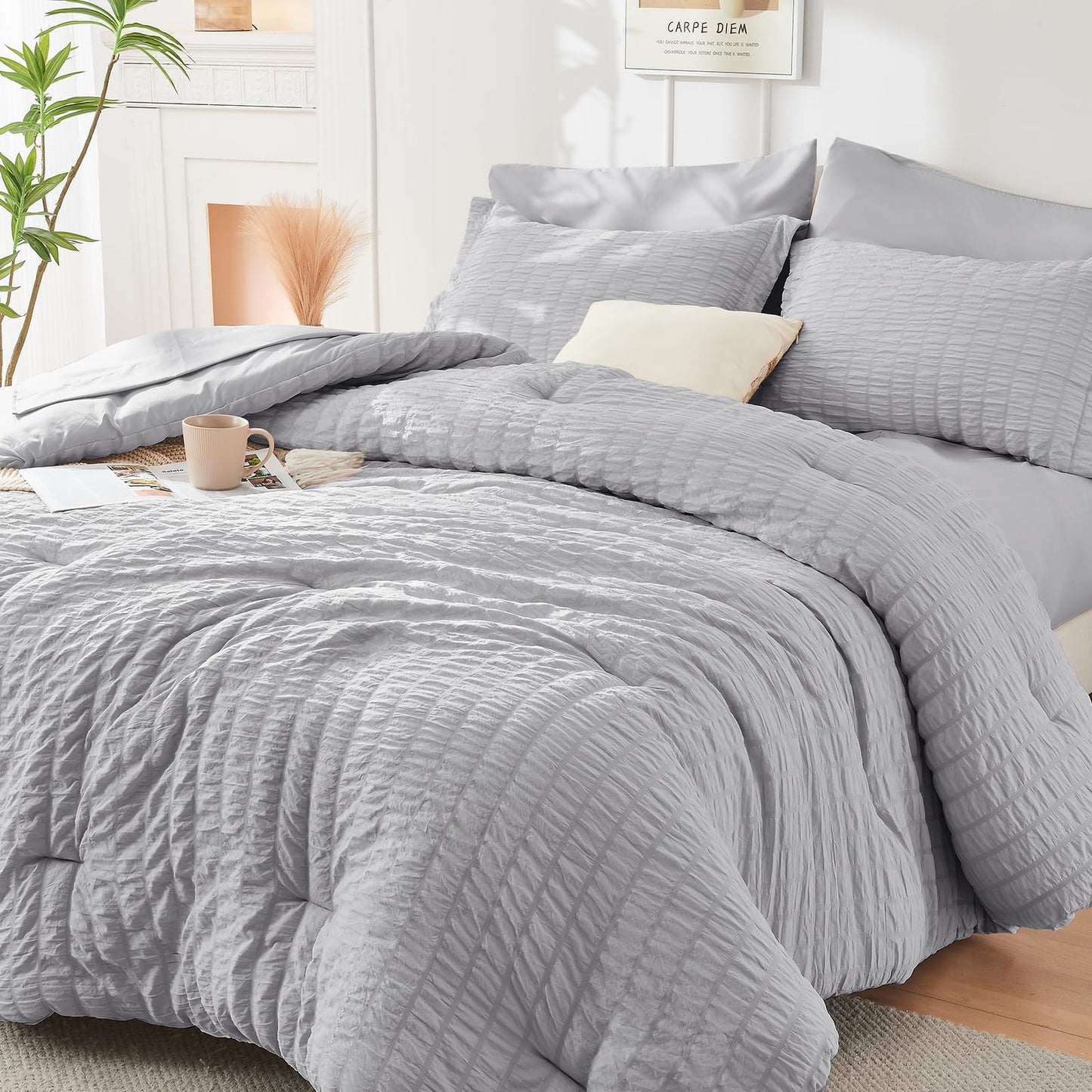 HYMOKEGE Light Grey Twin Comforter Set Seersucker 5 Pieces, All Season Luxury Bed in a Bag for Bedroom, Bedding Set with Comforters, Sheets, Pillowcase & Sham