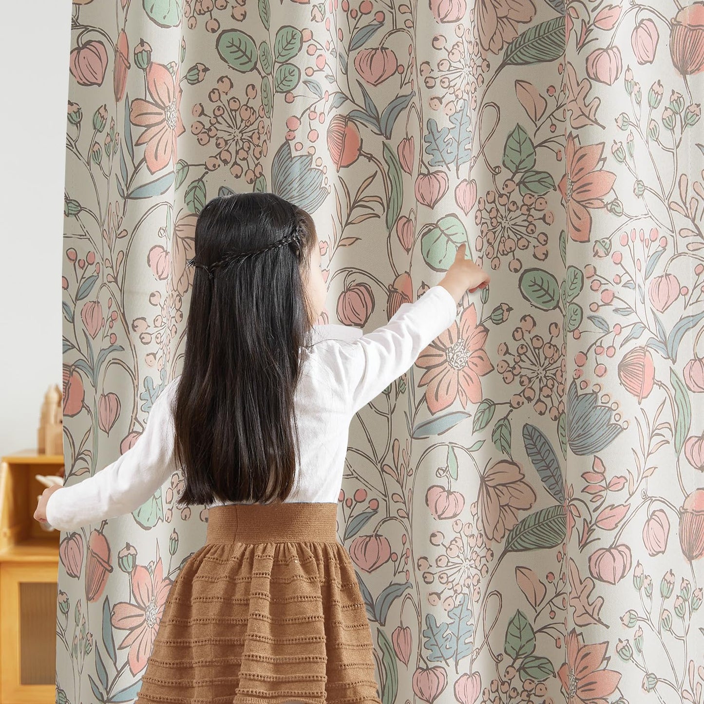 Vangao Pink Nursery Curtains for Girls Room Floral Blackout Curtains 84 Inch Length Farmhouse Drapes for Bedroom Room Darkening Flower Patterned Window Treatment for Kids Set of 2