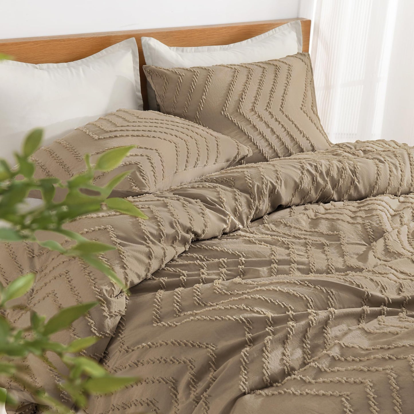 Litanika Taupe King Comforter Set, 3 Pieces Lightweight Tufted Bedding Sets, Down Alternative Comforter Fluffy Bed Set Gift Choice