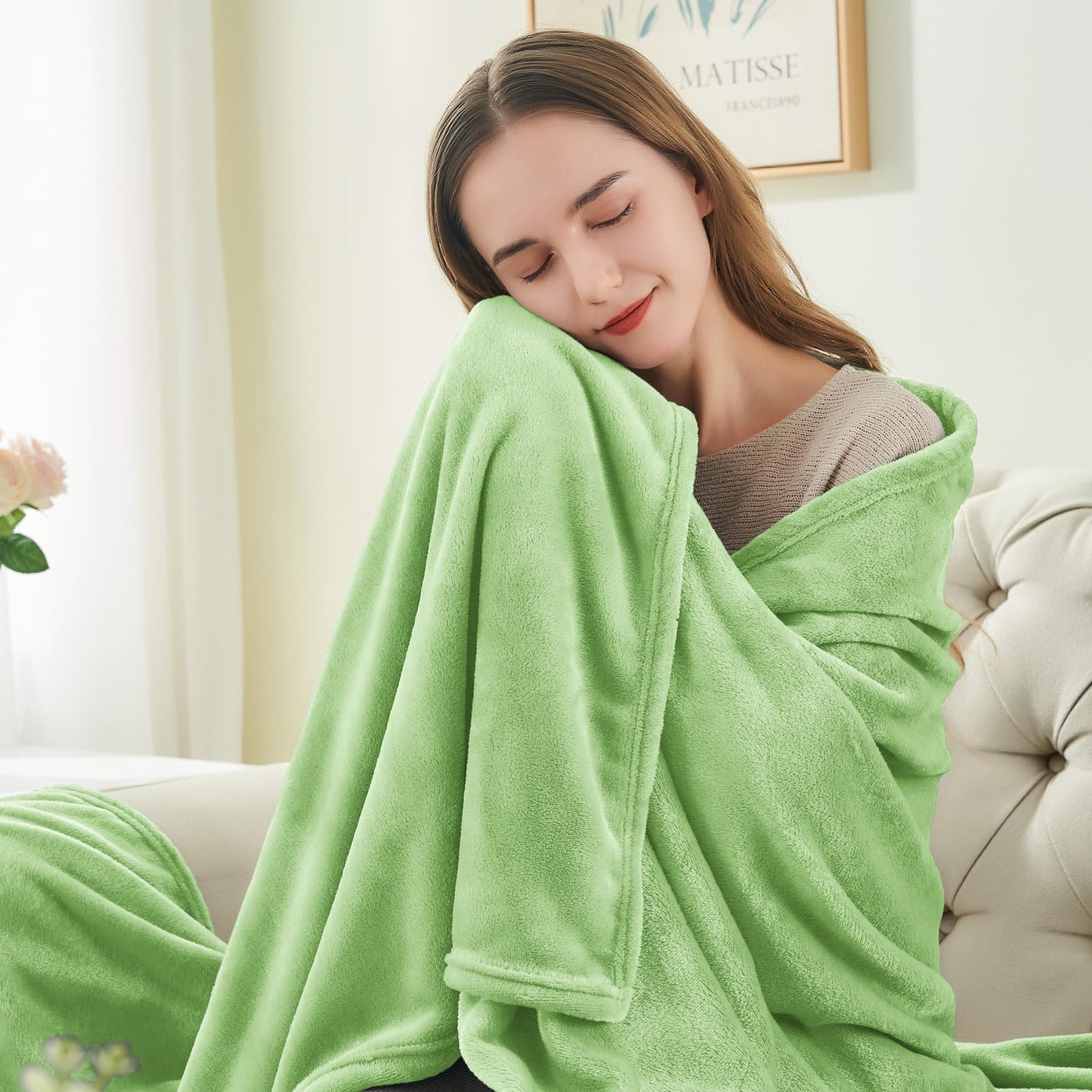 BEDELITE Fleece Blanket Grass Green Throw Blankets for Couch & Bed, Luxury Plush Cozy Fuzzy Blanket 50" x 60", Super Soft Warm Lightweight Throw Blanket for Travel Camping