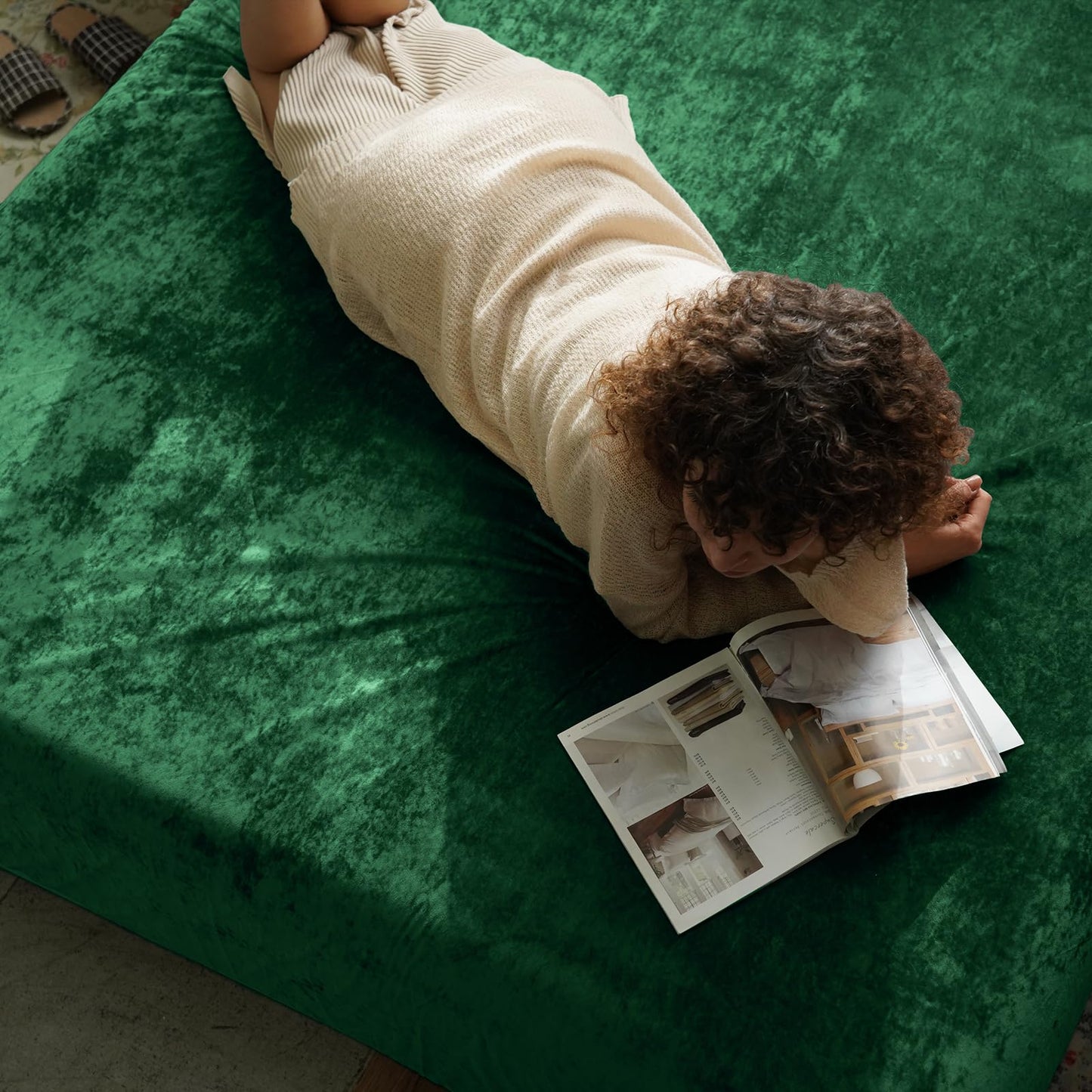 PHF Truly Velvet Fitted Sheet Only Full Size, Christmas Luxury Super Soft Cozy Fuzzy Fleece Bottom Sheet with Deep Pocket Up to 16", Suitable for Fall Winter Spring, No Pillowcases, Emerald Green