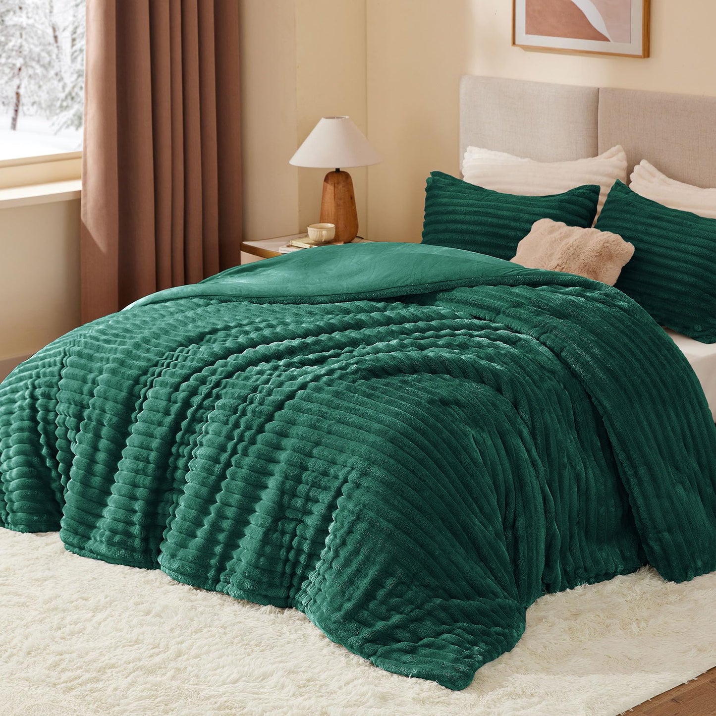 BEDELITE Fleece Queen Comforter Set -Super Soft & Warm Fluffy Dark Green Bedding, Luxury Fuzzy Heavy Bed Set for All Season with 2 Pillow Cases
