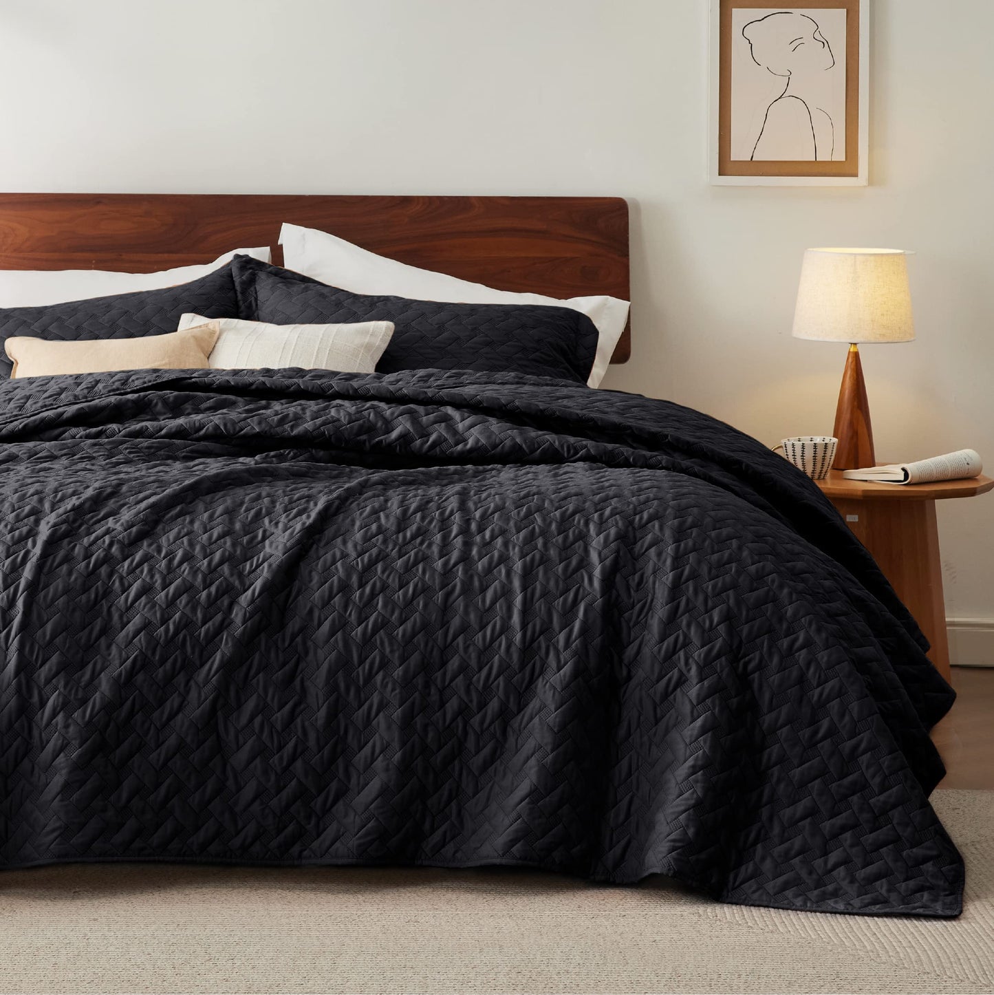 Bedsure Quilts King Size - Lightweight Bedspreads King Size with Basket Weave Pattern, Soft Quilt Bedding Set, Black Comforter Set Coverlet for All Seasons with 2 Pillow Shams (106" x 96")