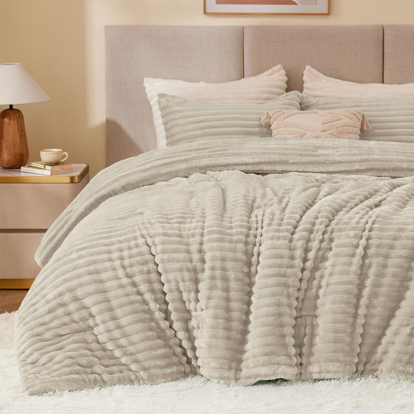 BEDELITE Fleece Queen Comforter Set -Super Soft & Warm Fluffy Linen Bedding, Luxury Fuzzy Heavy Bed Set for All Season with 2 Pillow Cases