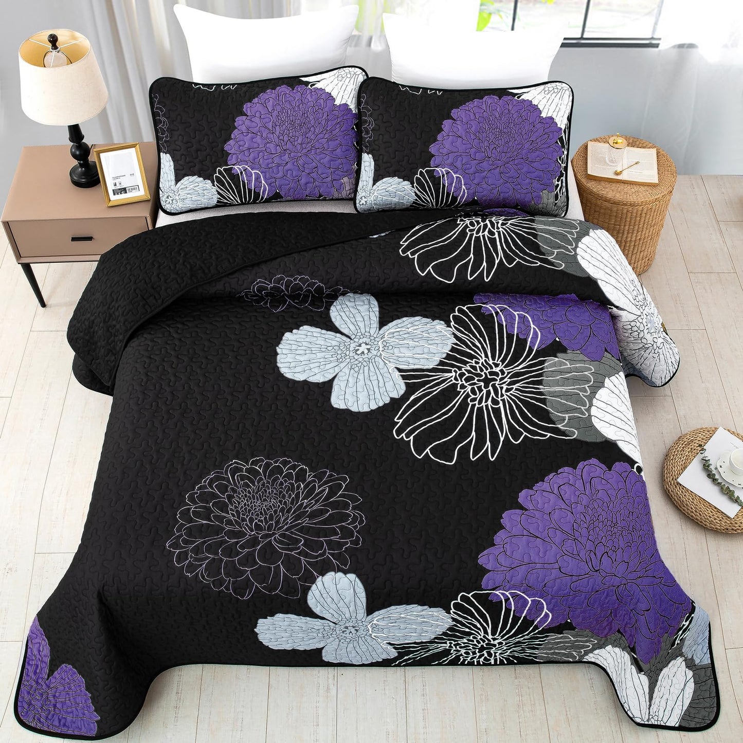 Purple Floral Quilt Set Queen Size - 3 Pieces Purple Flower Pattern Coverlet Set, Soft Microfiber Lightweight Quilted Bedspread for All Season with 2 Pillowcases All Seasons Bed Cover Set 96"x90"
