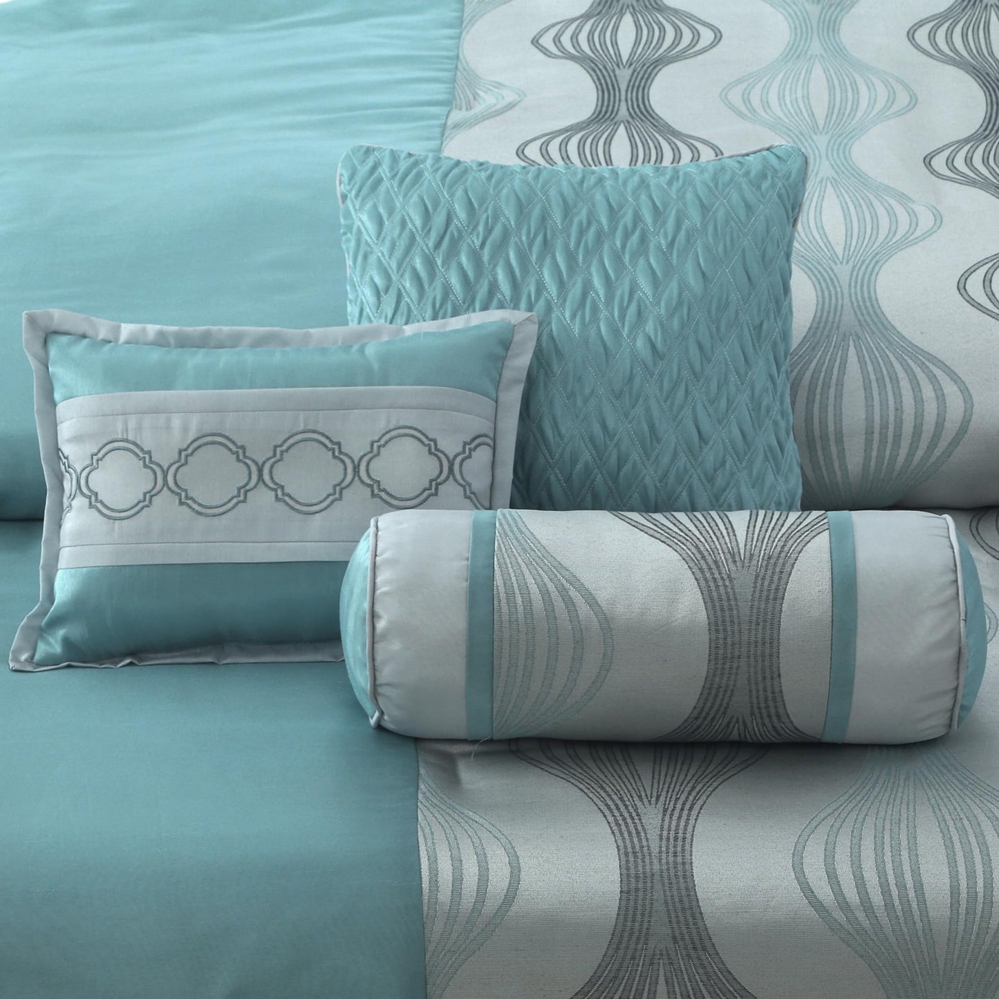 LANCO MODERN LIFESTYLE Queen Comforter Set, Blue, 15 Pieces Room in a Bag, Ultra Soft Jacquard with Patchwork, Luxury Bed Set with Sheets, Curtains, Bed Skirt, Pillow Shams, Cases and Pillows