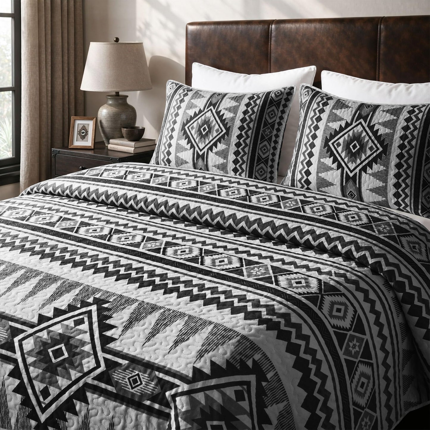 akkialla Reversible Black Boho King/Cal King Quilt Set, 2-Piece Bohemian Aztec Microfiber Bedspread, Soft Lightweight All-Season Coverlet (1 Quilt, 2 Shams)