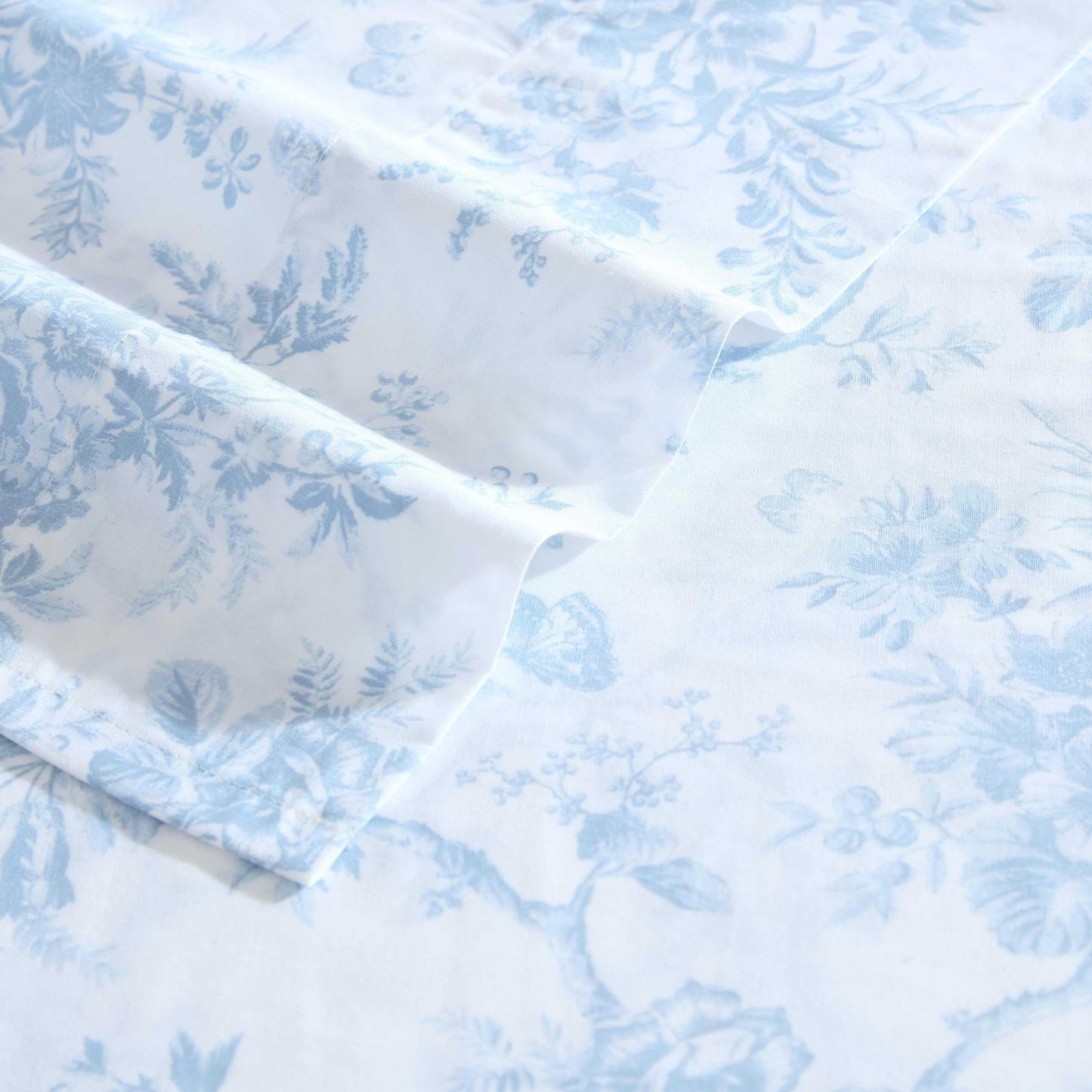 Laura Ashley – Twin Size Sheet Set, Crisp & Lightweight Cotton Percale Bedding with Fitted Sheet and Pillowcase, Floral Room Decor, Deep Pocket, College Dorm Room Essentials (Walled Garden Blue)