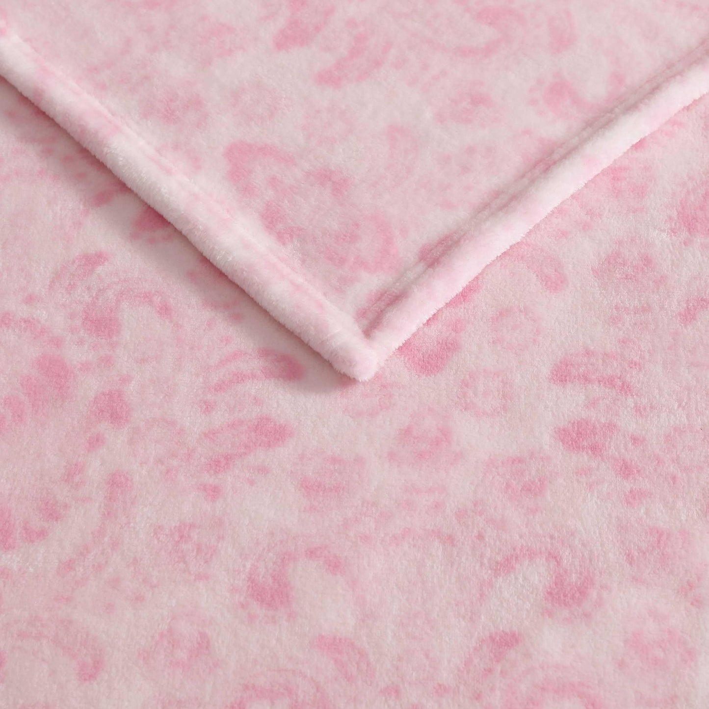 Betsey Johnson - Blanket, Buttery-Soft Throw Blanket for Couch or Bed, Boldly Plush & Oversized Bedding (Betsey Damask Pink, 50" x 70")