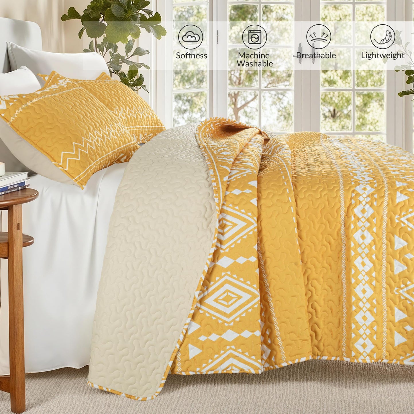 Whale Flotilla Full Queen Size Quilt Set - Reversible Yellow Quilts Queen Size with 2 Pillow Shams, Lightweight Boho Striped Bedspreads Coverlet Bedding Set for All Seasons