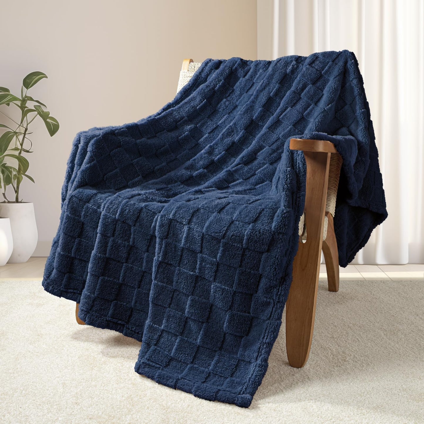 Exclusivo Mezcla Fleece Throw Blanket for Couch and Sofa, Super Soft and Cozy Blankets with Checkered Design, Lightweight, Decorative, All Season Use, 50x60 Inches, Navy Blue