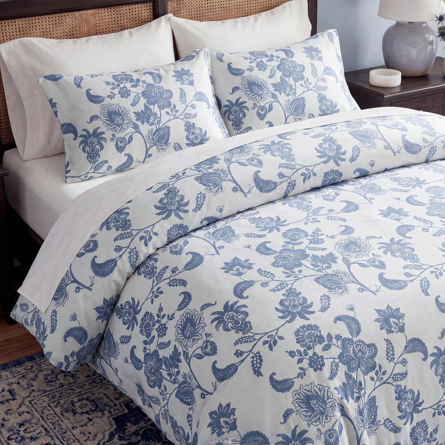Bedorm 100% Cotton Duvet Cover Set Queen Floral Bedding Set Blue and White Paisley Flowers Print Boho Bedroom Decor Soft & Breathable Duvet Cover with Zipper Closure