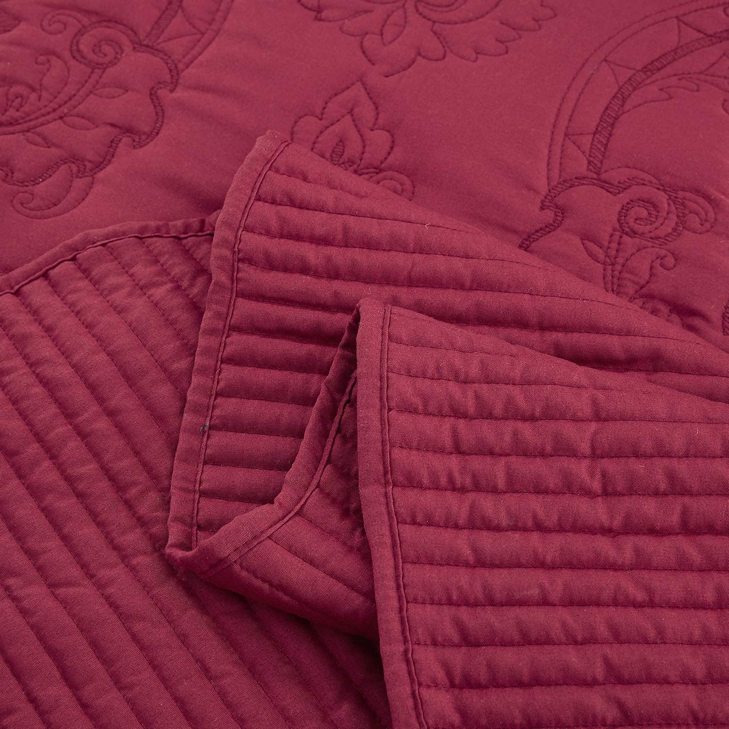 CHIXIN Oversized Bedspread Coverlet Set King Size - Lightweight Bedding Cover - Beautiful Stitching - 5 Piece Reversible Bedspread - Gorgeous Damask Paisley Pattern (King, Wine Red)
