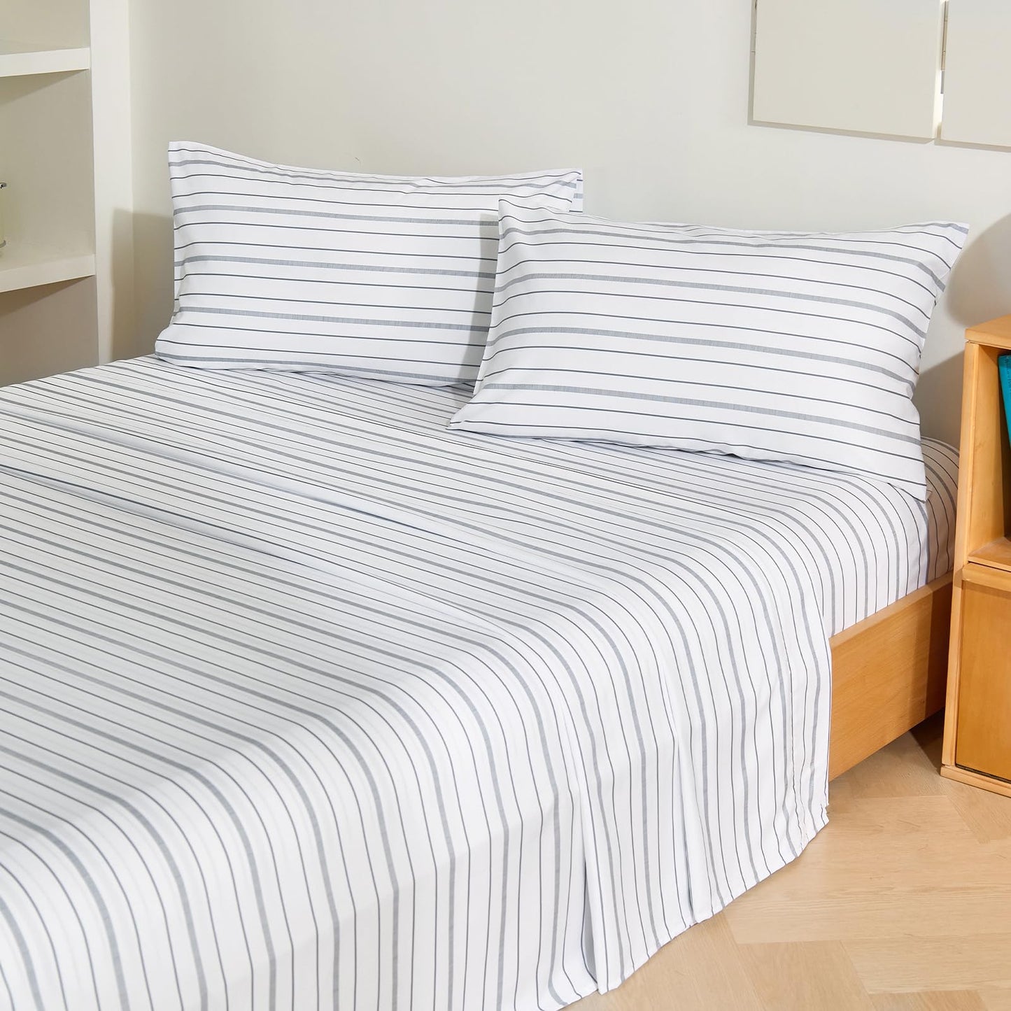 MCO 4Pieces Striped Sheets Set, Breathable King Sheet Set with 16" Deep Pocket,Modern & Luxury, Brushed Microfiber Bedding Set(King, White)