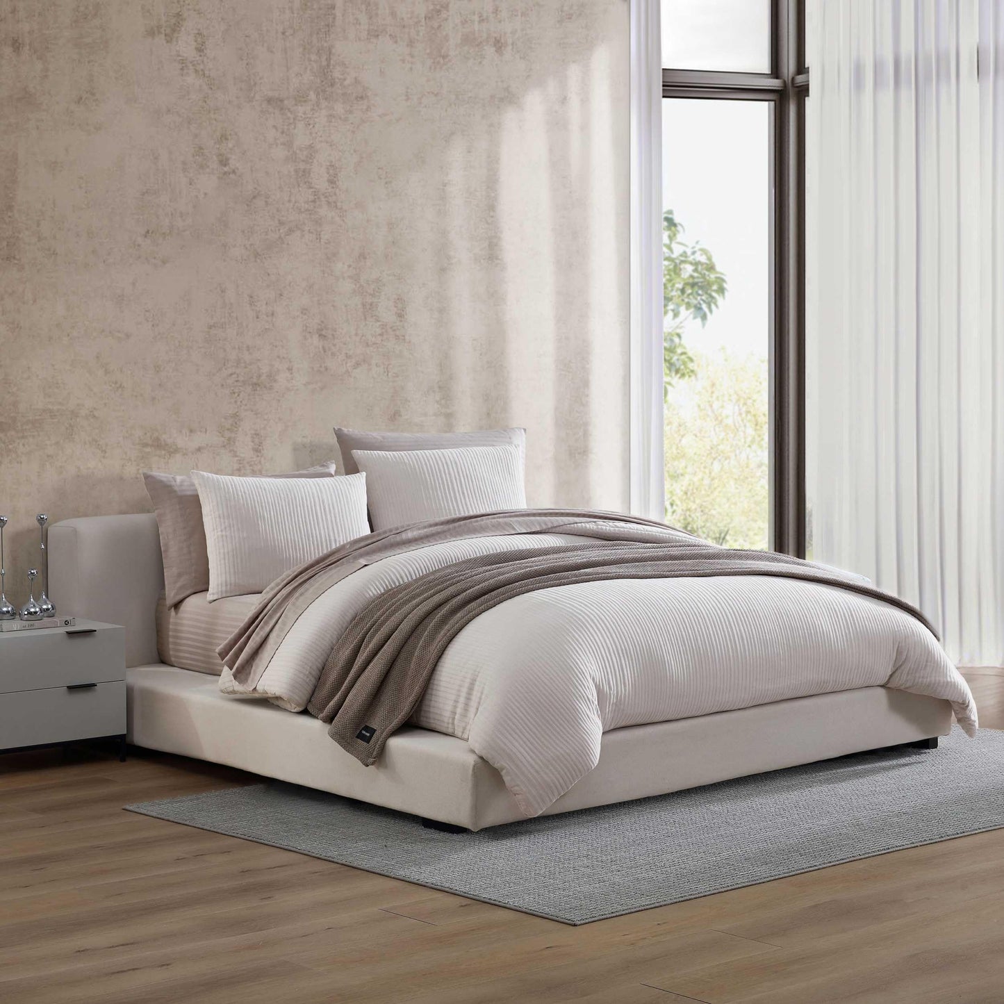 Vera Wang - King Size Sheets Set, Smooth & Crisp Cotton w/Textured Weave, Lightweight for Year Round Comfort- Bed Sheets with Matching Pillowcases & Fitted Sheet (Dobby Stripe Pink)