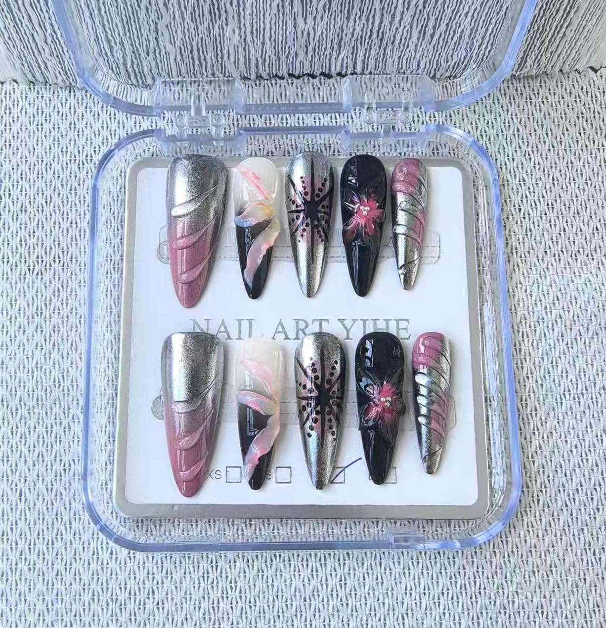 Handmade Press on Nails Long Stiletto False Nails Black French Tip Fake Nails with 3D Flower Designs Sparkly luxury Artificial Nails for Women 10pcs (Size M）