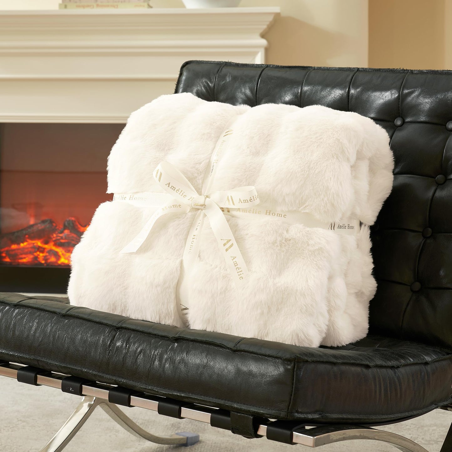 Amélie Home Faux Fur Throw Blanket for Couch, Ultra Soft Fuzzy Plush Bubble Throw for Sofa, Living Room & Home Decor, 50"x60", Cream White