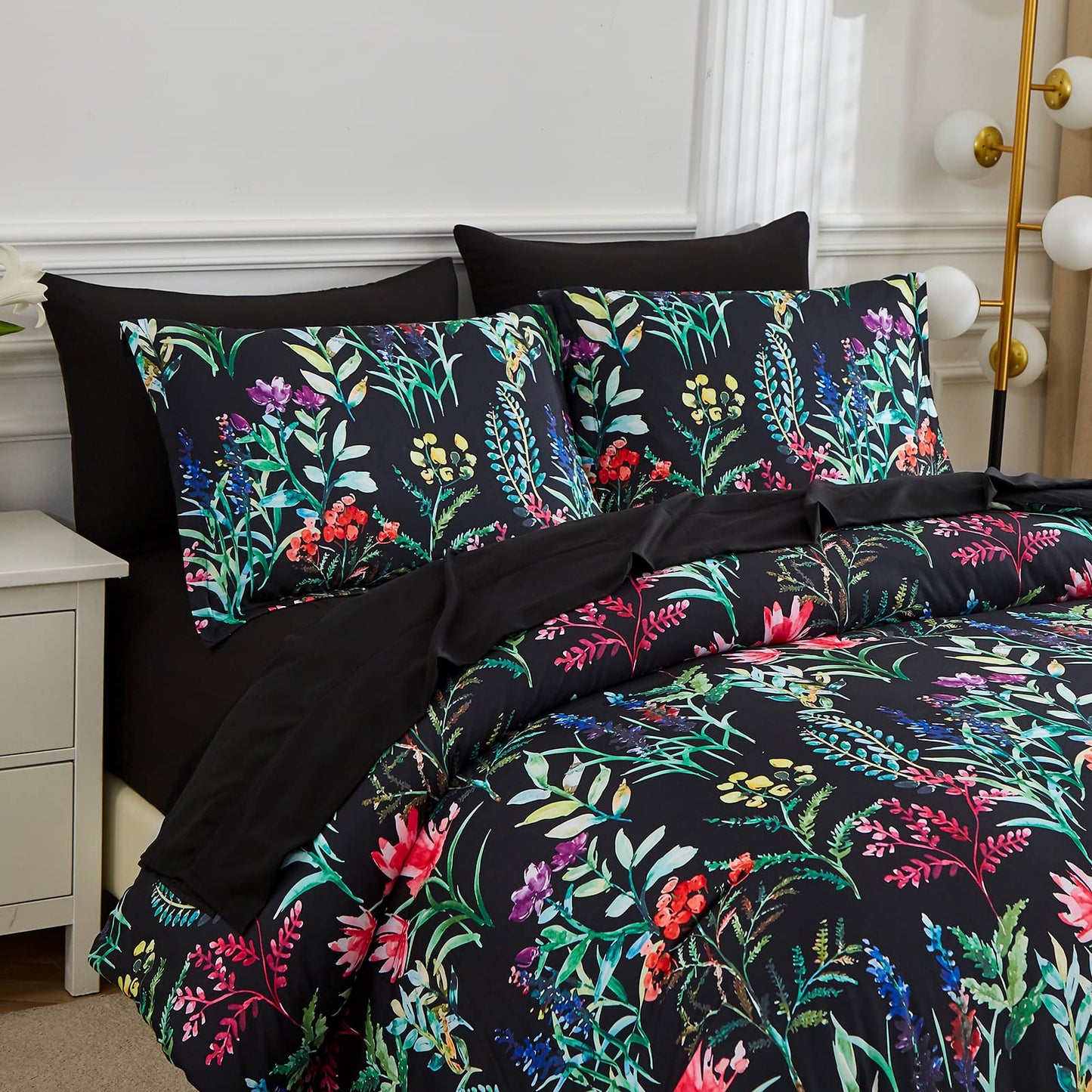 DHSFKBE 7 Piece Bed in a Bag Floral Comforter Set, Botanical Flowers Comforter and Sheet Set, Soft Microfiber Lightweight Bedding Comforter Set for All Season(Dark Floral, Queen)