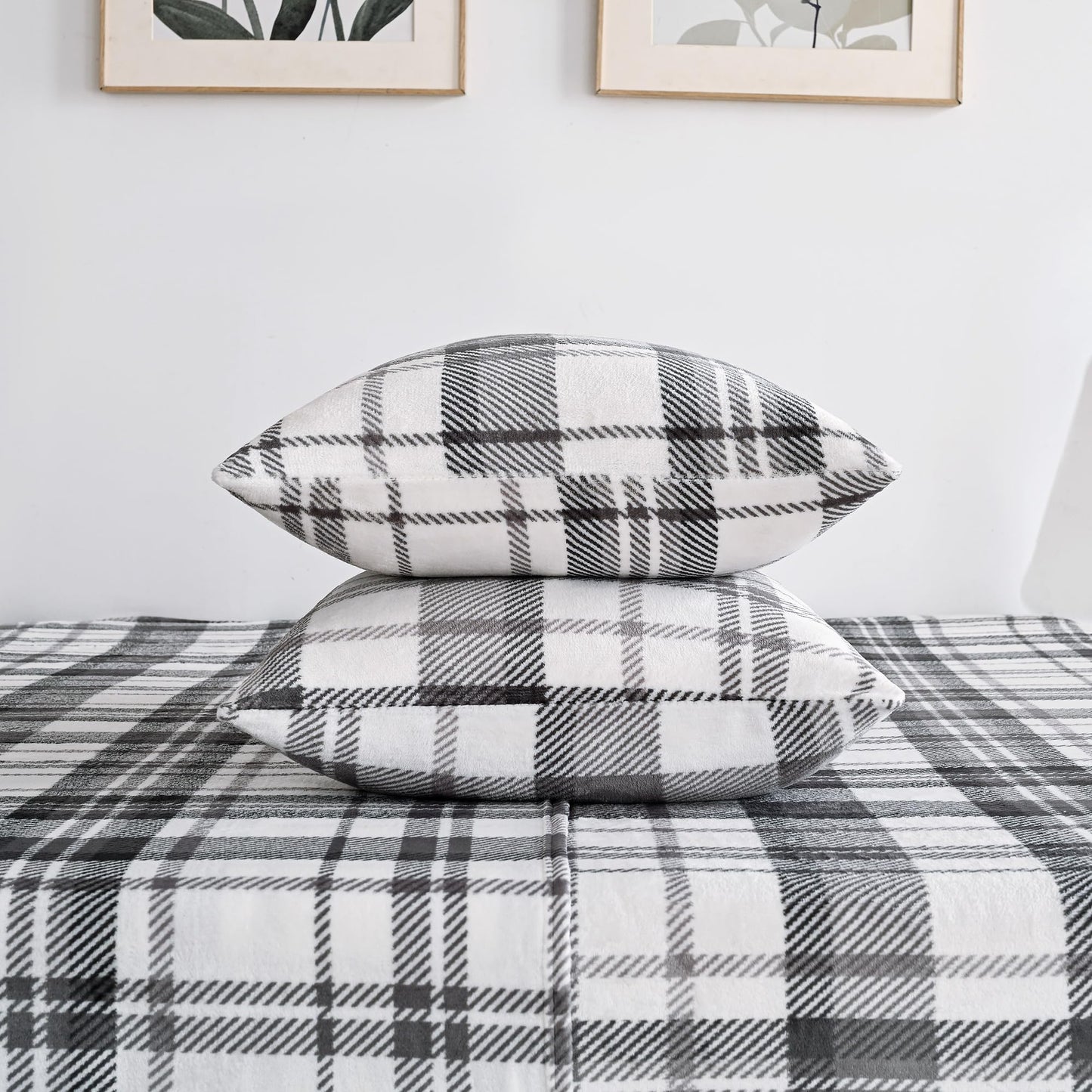 Viviland Plush Micro Polar Fleece Full Bed Sheet Set, Cozy Flannel-Like Velvet/Velour Fitted Sheets with 15" Deep Pocket, Fuzzy Warm Winter Double Sheets & Pillowcase Set, Gray and White Plaid