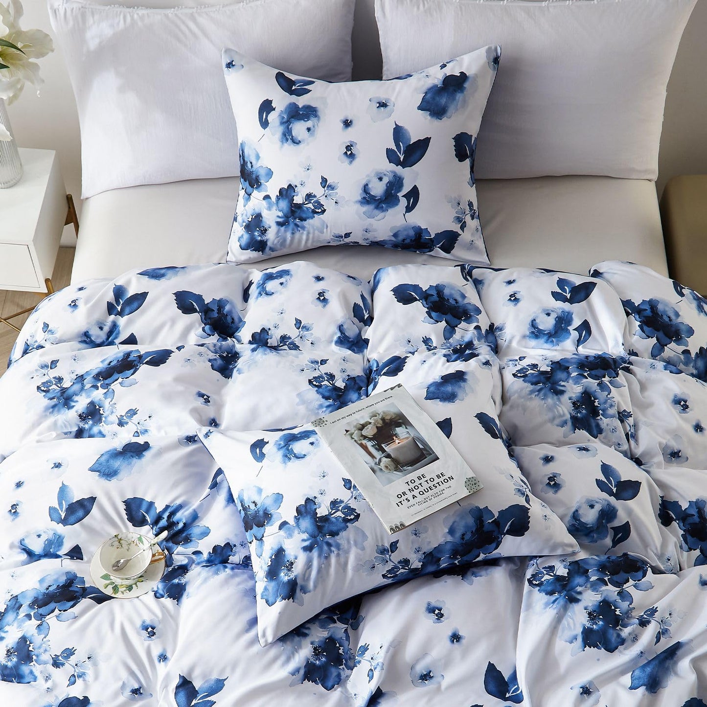 Cupocupa Queen Duvet Cover Set - 3pc Blue Floral Art Deco Bedding - Soft Botanical Print Polyester Duvet Cover with 2 Pillowcases - All Season Reversible Comforter Cover (Queen, Blue Floral)
