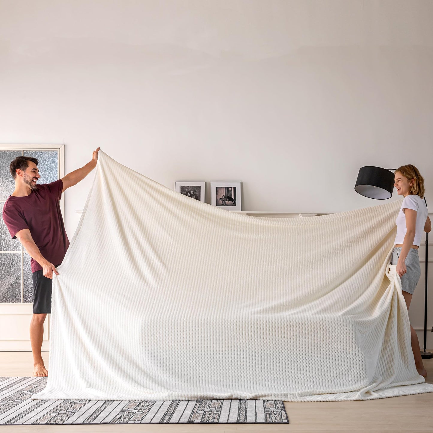 Serenhom 120x138 Inch Huge 10'x11.5' Extra Large Soft Cozy Fleece Blanket, Giant Seamless Oversized King California King Blanket Olive-Shaped Jacquard Pattern for Sofa, Family, Travel - Ivory White