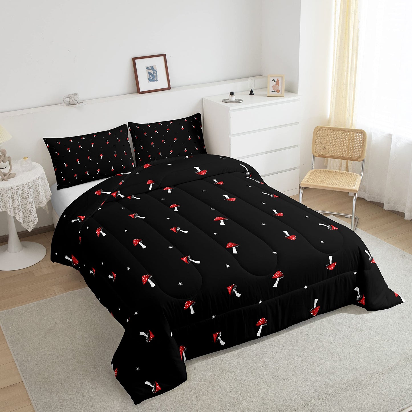Cute Mushroom Kawaii Comforter Set Queen Kid Cartoon Bedding Set Red Mushroom Duvet Set Farmhouse Botanical Reversible Quilt Set Lovely Natural Wild Plants Comforter Set For Bedroom Decor, Black