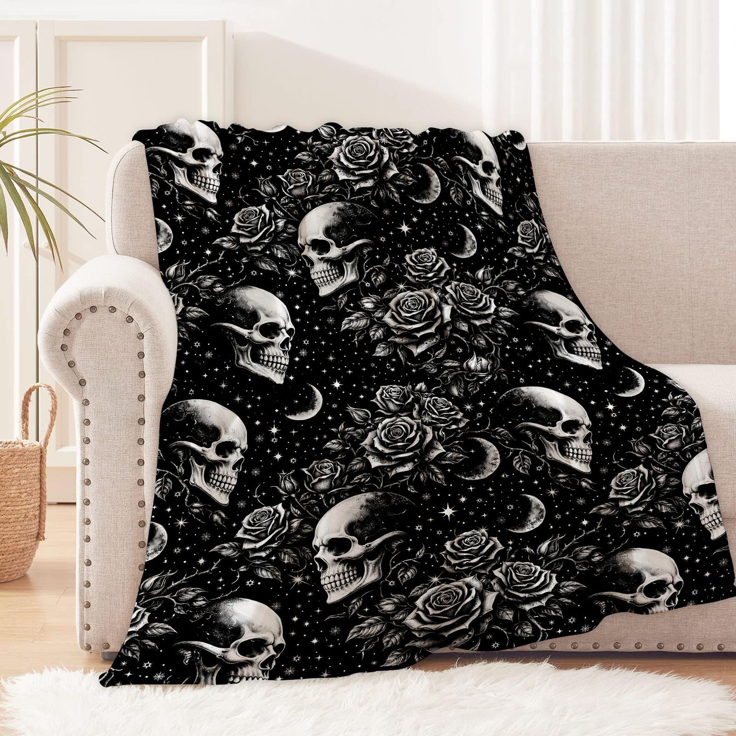 cromcu Skull Throw Blanket Warm Lightweight, Moon Rose Gothic Flannel Blankets Gifts for Women Men Goth Lovers, Home Decor Throws for Couch Sofa Camping Office Travel, Black 60"X50"