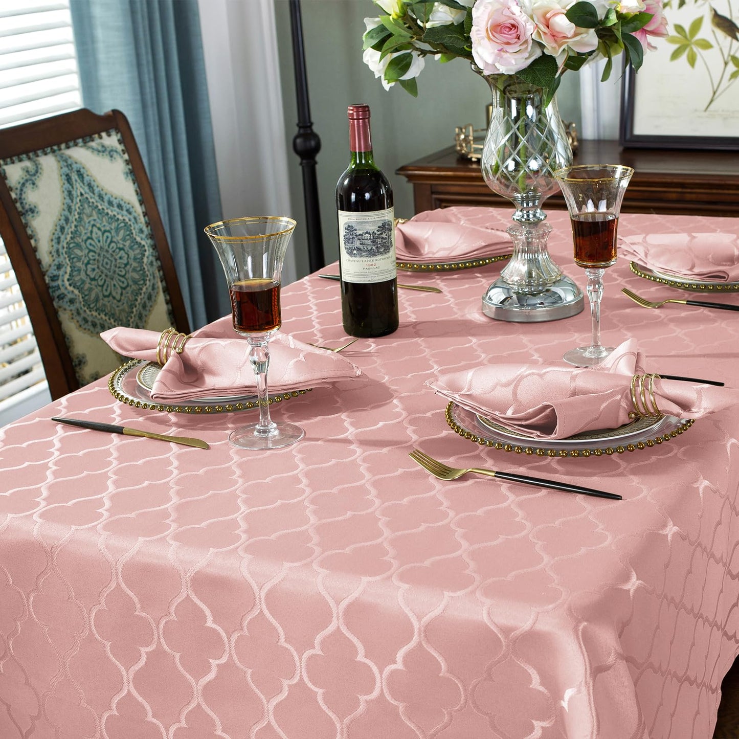SASTYBALE Tablecloth Rectangle Jacquard Table Cloth Polyester Spill Proof Wrinkle Resistant Table Cover for Kitchen Dining Valentine's Day Decoration (52" x 70" (4-6 Seats), Pink)