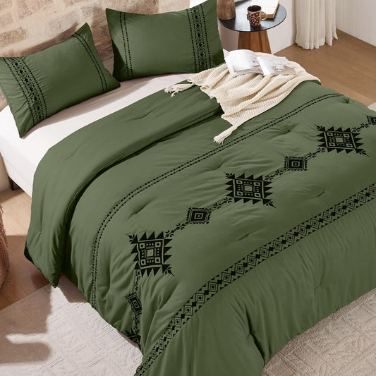 Baskbed Embroidered Boho Comforter Set Queen Size, 3-Piece Western Shabby Chic Bedding Set - Fluffy Ultra Soft Microfiber with Intricate Design, Includes 1 Green Comforter(88"x88") & 2 Pillowcases