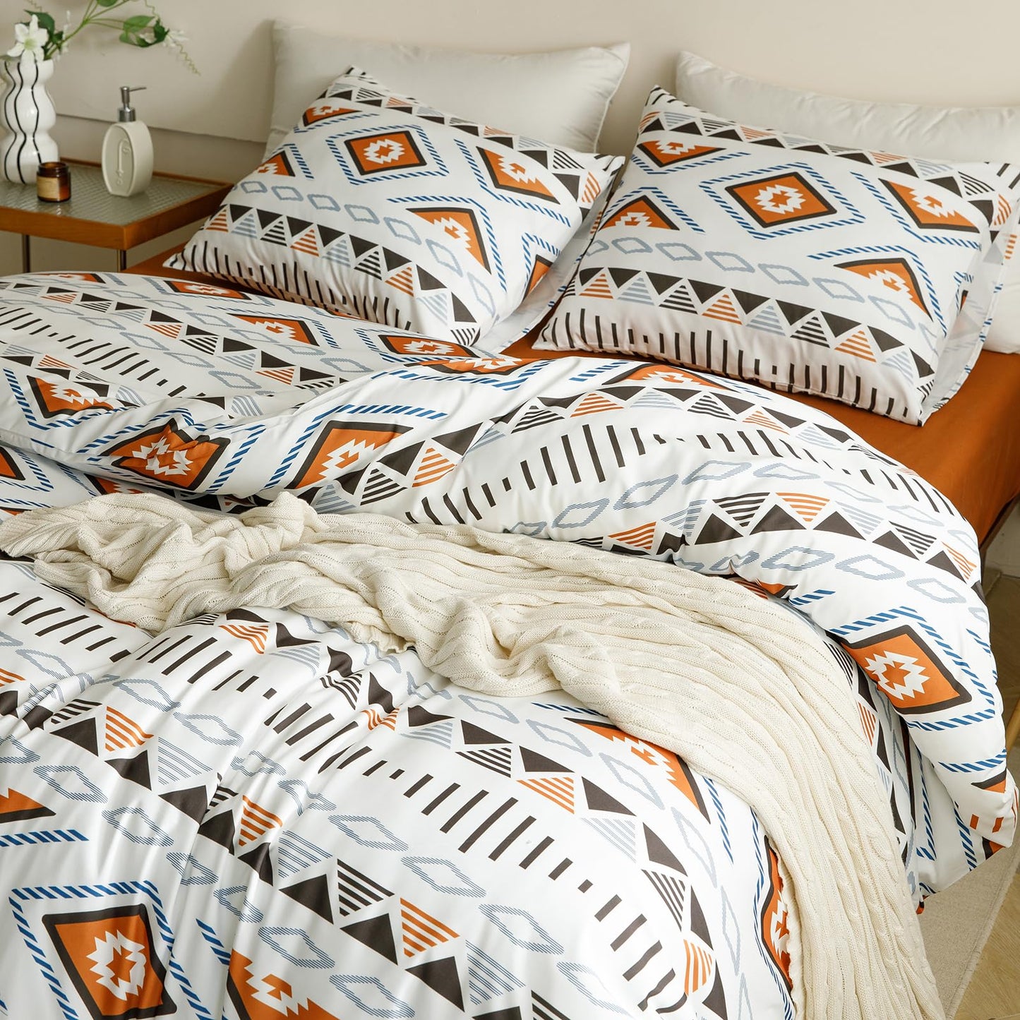 CLOTHKNOW Aztec Geometric Queen Comforter Set 3Pcs Boho Bedding Comforter Sets Southwest Comforter Bohemian Comforter with 2 x Pillowcases
