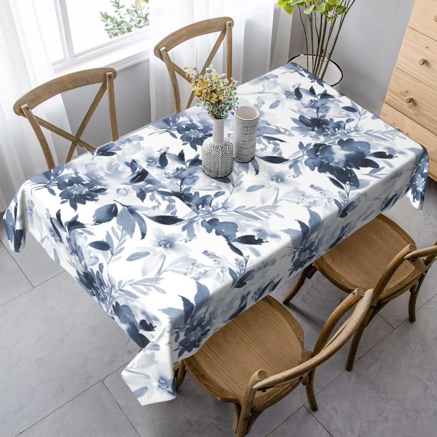 Sunshineyan Navy Blue Floral Tablecloth 60 x 104 Inch Rectangle, Dark Blue and White Flower Tablecloths Tablecloths Polyester Spring Table Cloth for Holiday Parties Kitchen Dining Indoor Outdoor