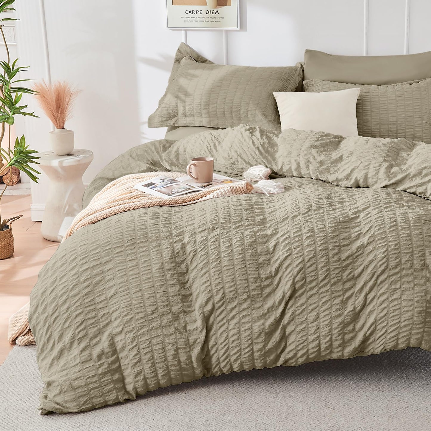 HYMOKEGE Linen Oversized Queen Comforter Set Seersucker 7 Pieces, All Season Luxury Bed in a Bag for Bedroom, Bedding Set with Comforter, Sheets, Pillowcases & Shams