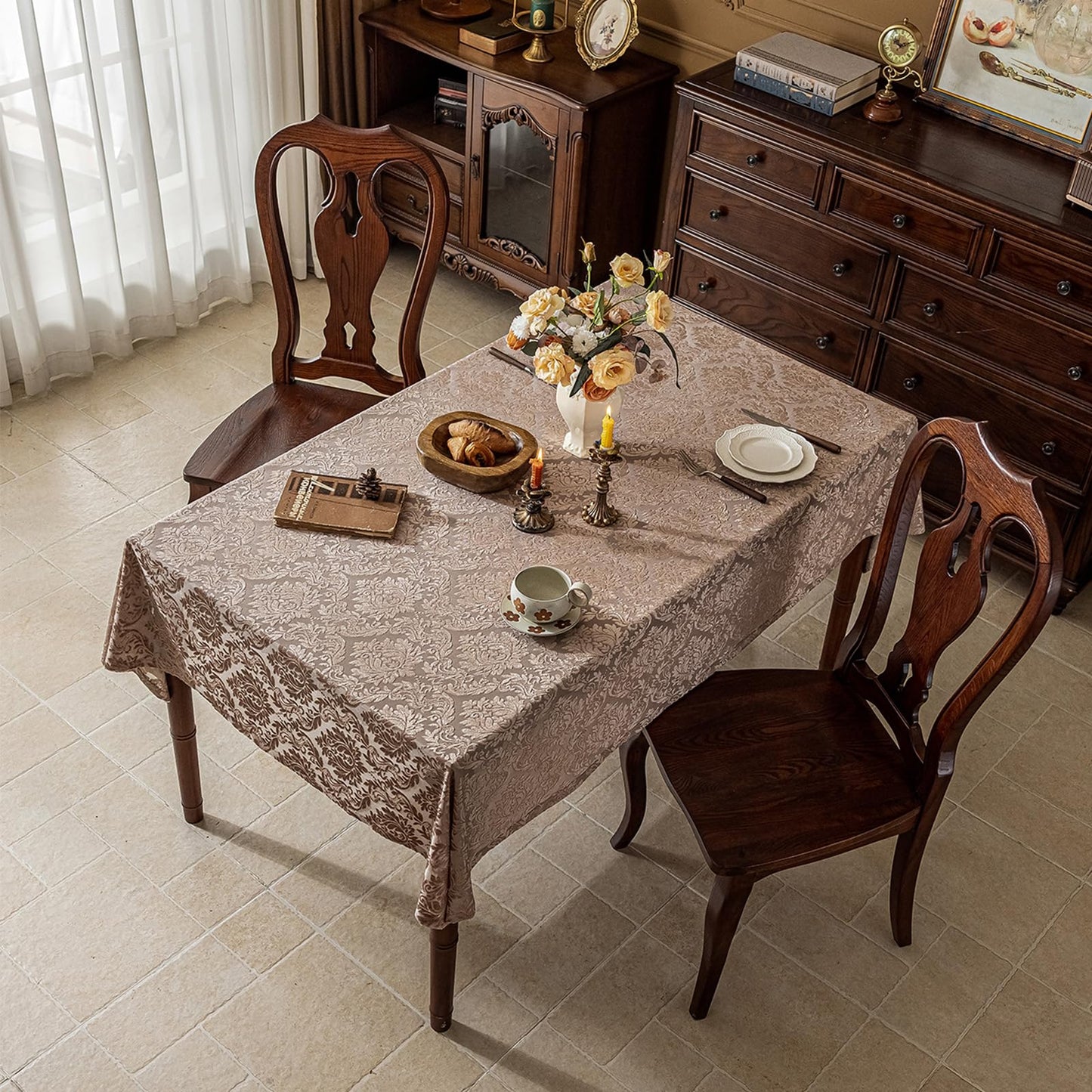 hometrixx Embossed Velvet Jacquard Table Cloth Rectangular 55x70Inch Floral Damascus Anti-Slip Heat-Resistant Polyester Table Cover for Home Dinner,Wedding Parties,Kithchen Decor