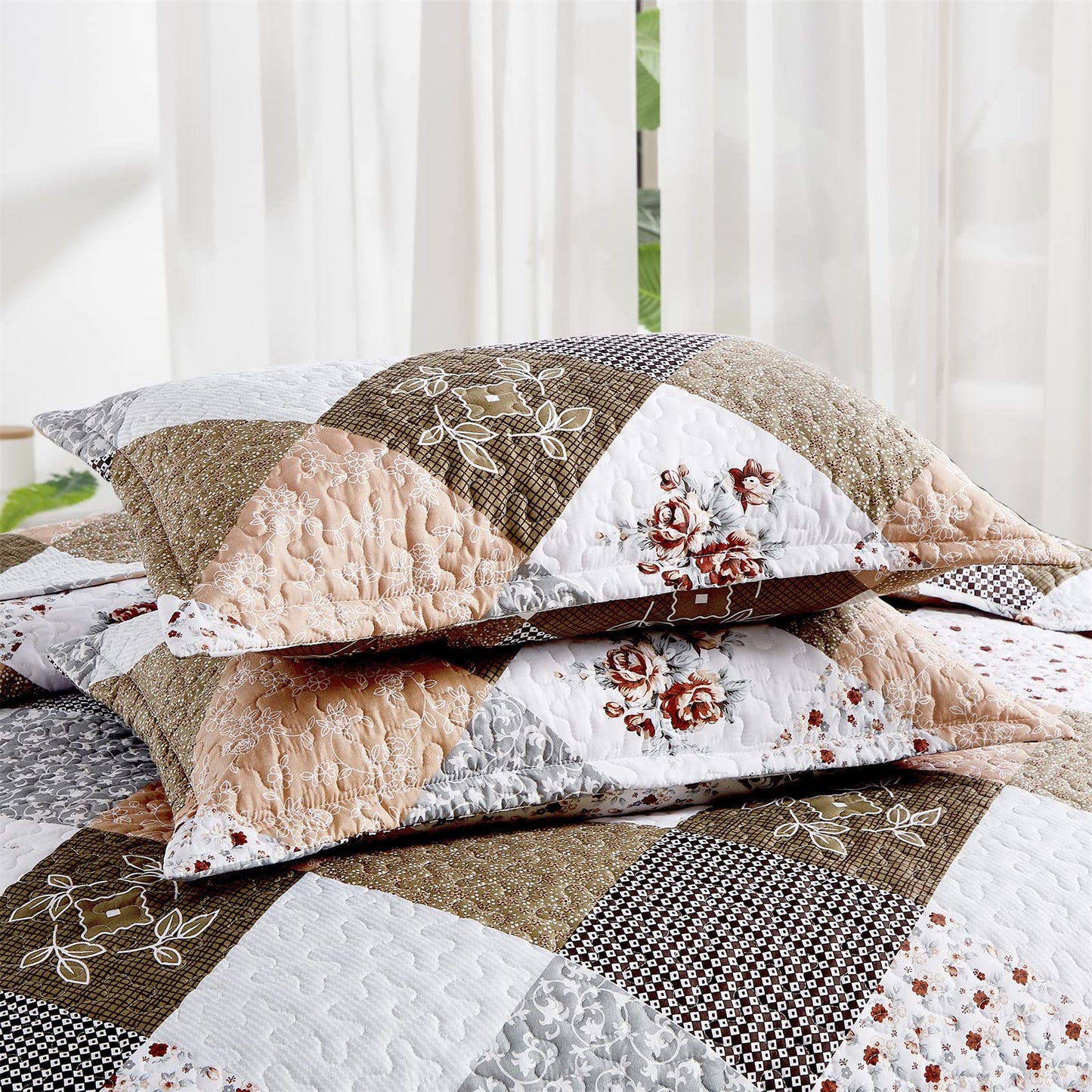 Dinjoy Floral Plaid Patchwork Quilt Set Queen Size, Reversible Brown Bedding Set Soft Microfiber Lightweight Bedspread Coverlet 3 Piece Spring Summer Fall Use (90x90 inches)