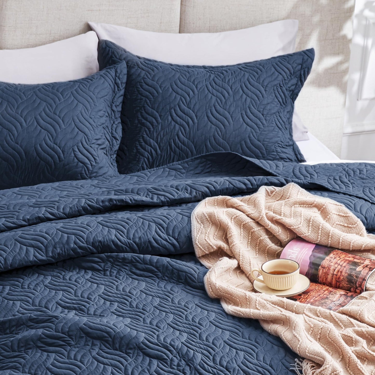 Love's cabin Twin Quilt Set Navy Blue Bedspreads - Soft Bed Summer Lightweight Bedspread Comforter - Modern Style Wave Pattern Coverlet for All Season - 2 Pieces (1 Quilt, 1 Pillow Sham)