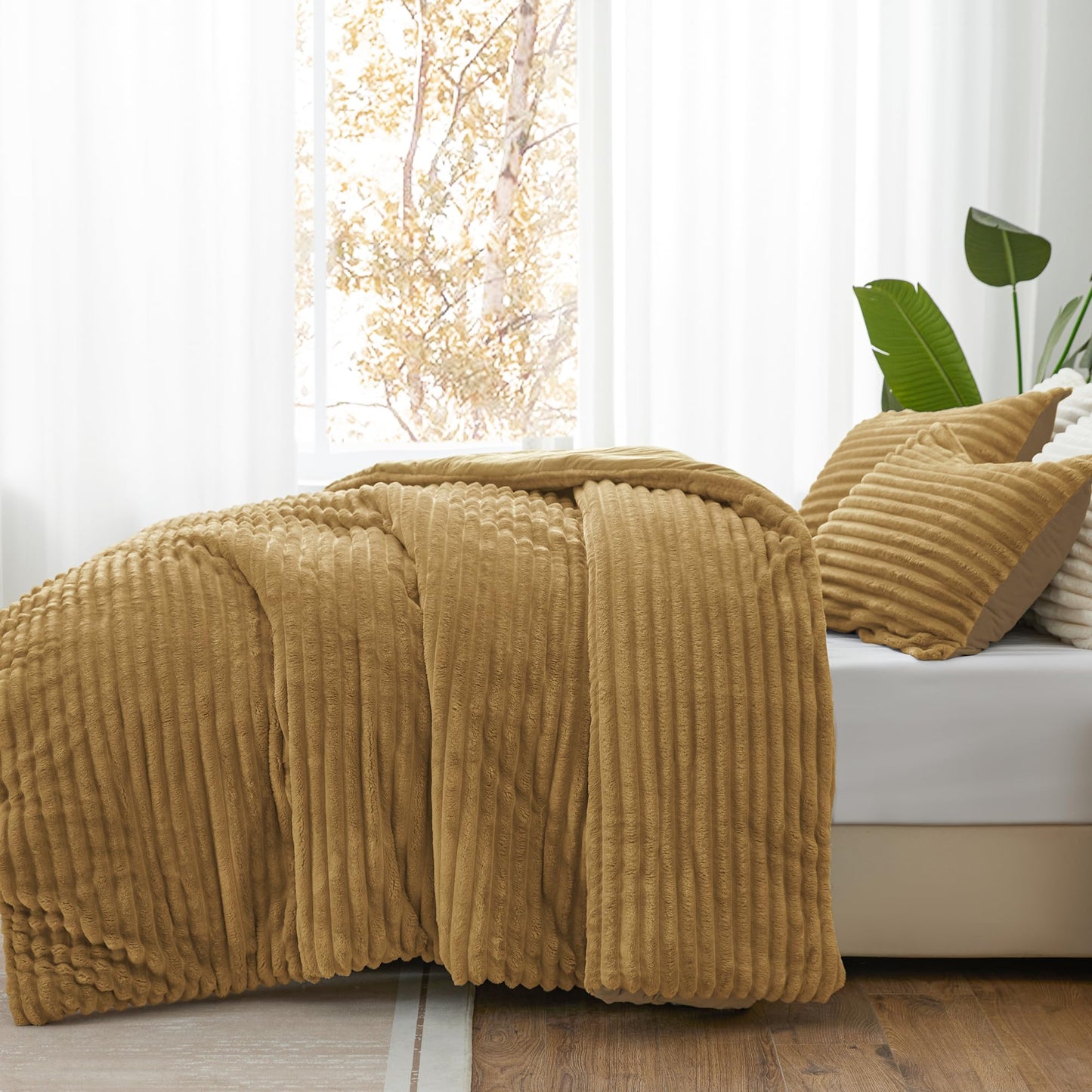 BEDELITE Fleece Queen Comforter Set -Super Soft & Warm Fluffy Brown Bedding, Luxury Fuzzy Heavy Bed Set for All Season with 2 Pillow Cases