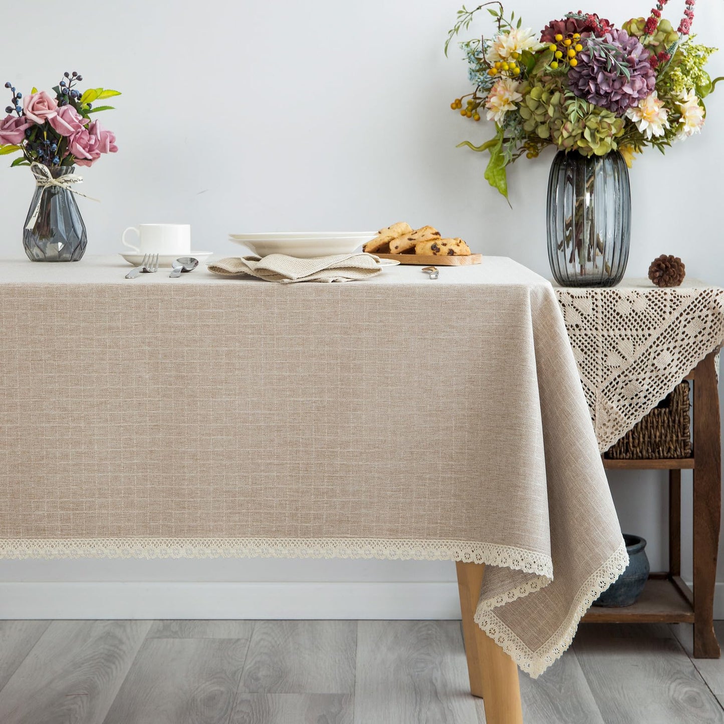 GLORY SEASON Textured Tablecloth Linen-Look Rustic Burlap Style Washable Solid Heavy Weight Lace Trim Rectangle Fabric Table Cloth,Table Cover for Kitchen Dinning Tabletop Decoration55x70 in Beige